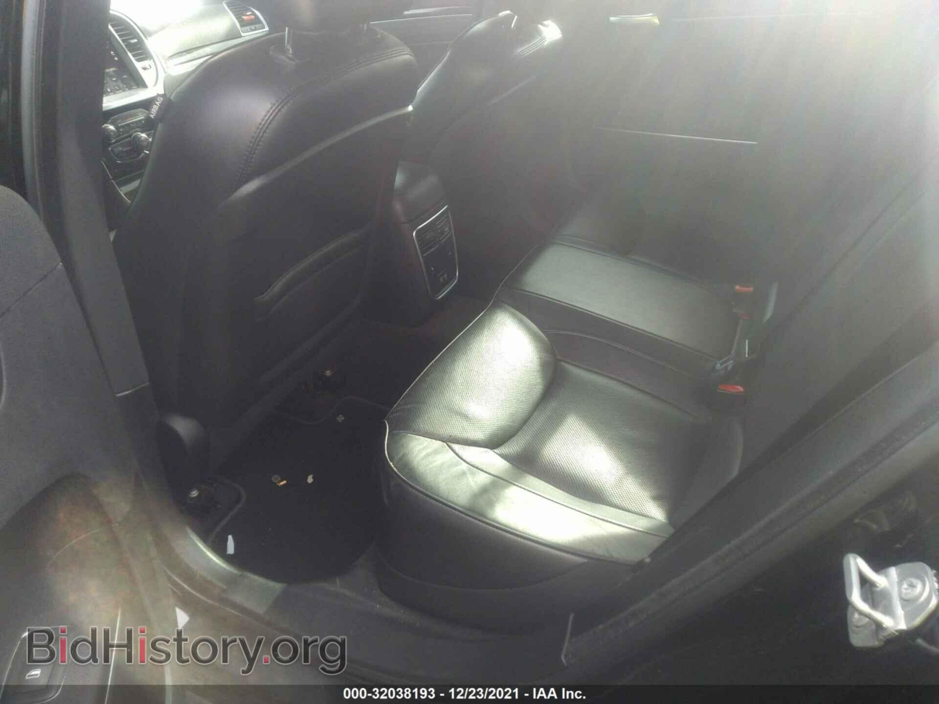 2018 CHRYSLER 300 - VIN: 2C3CCAEG2JH234870 - Фото 8