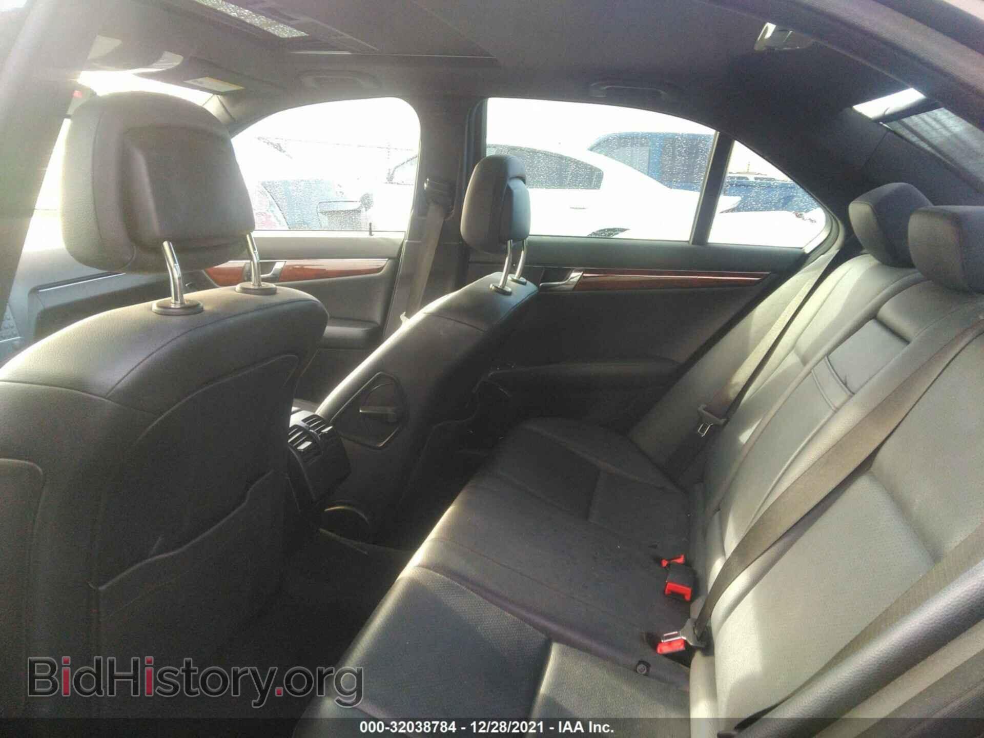 2011 MERCEDES-BENZ C-CLASS - VIN: WDDGF5EB3BA521026 - Фото 8