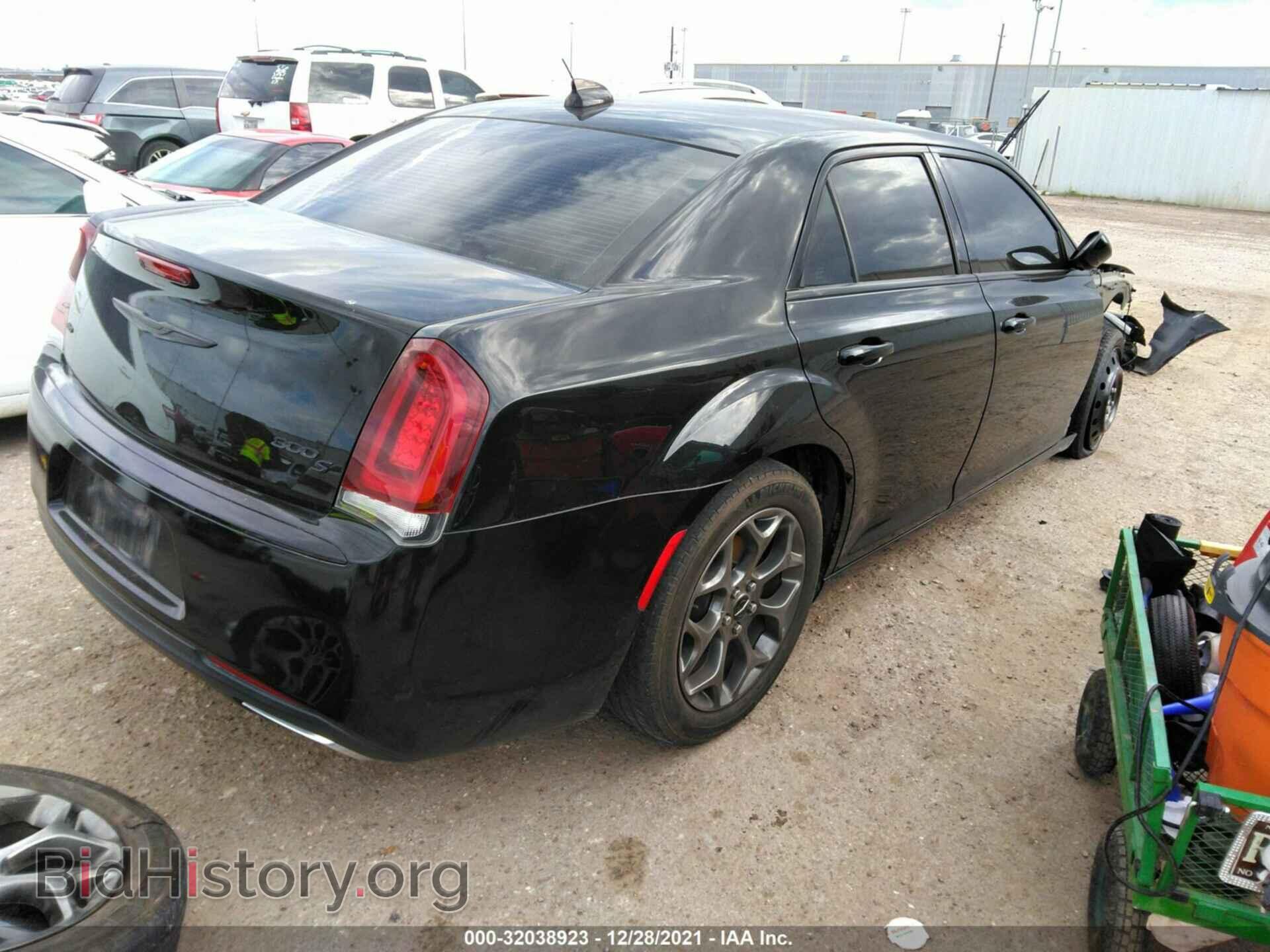 2016 CHRYSLER 300 - VIN: 2C3CCAGG5GH191535 - Фото 4