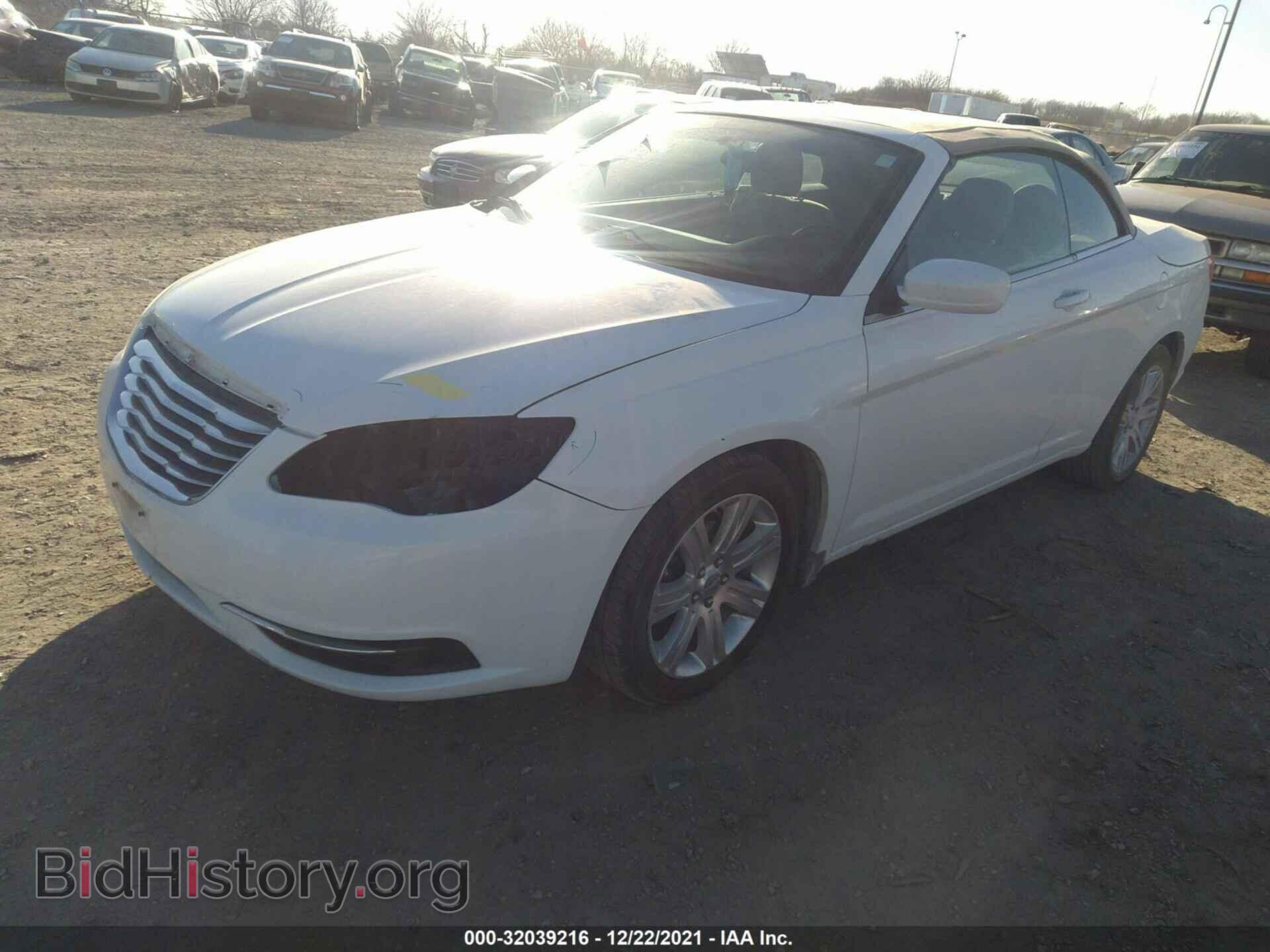 2012 CHRYSLER 200 - VIN: 1C3BCBEG4CN122499 - Фото 2