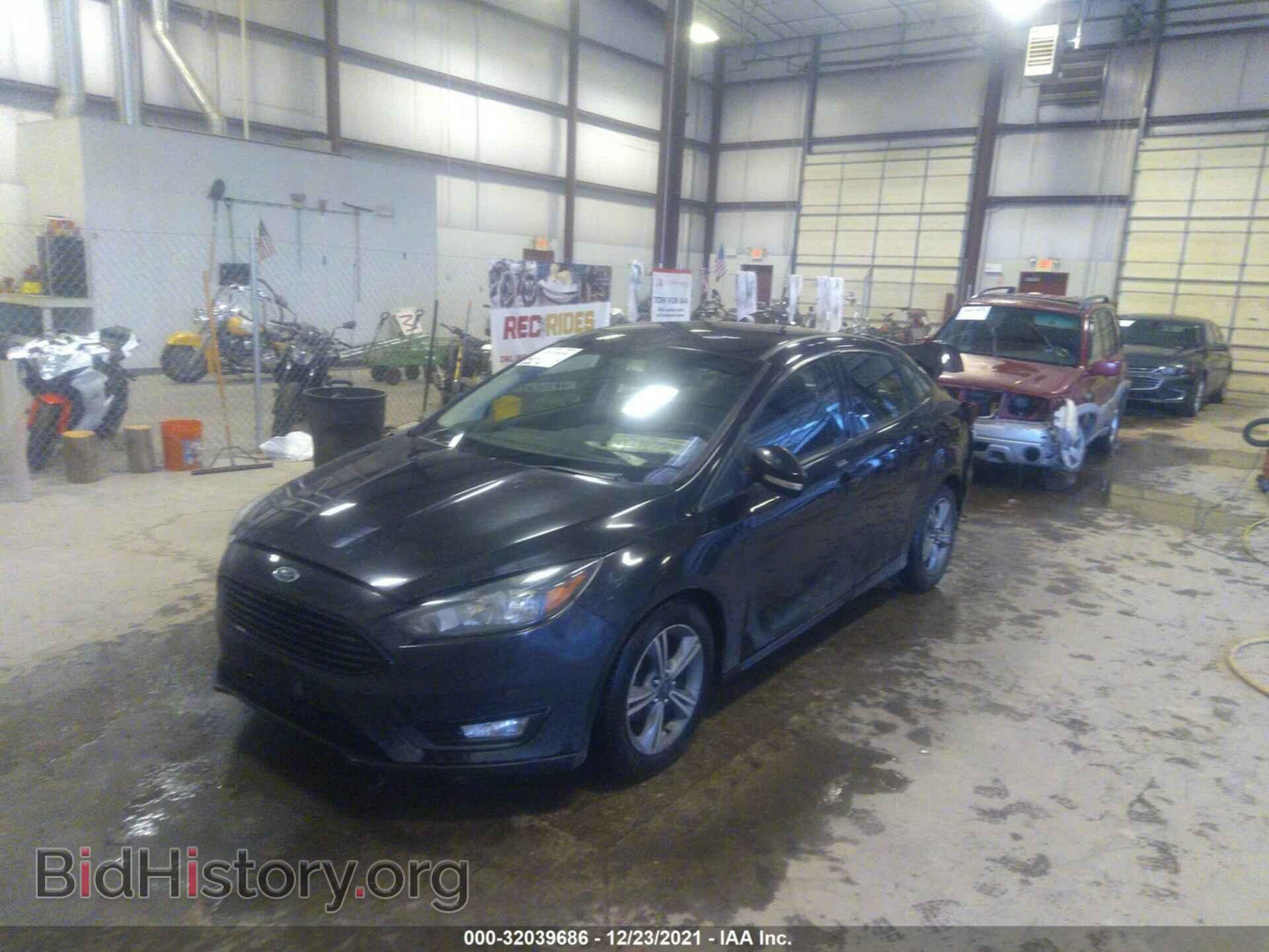 2016 FORD FOCUS - VIN: 1FADP3FE1GL227455 - Фото 2