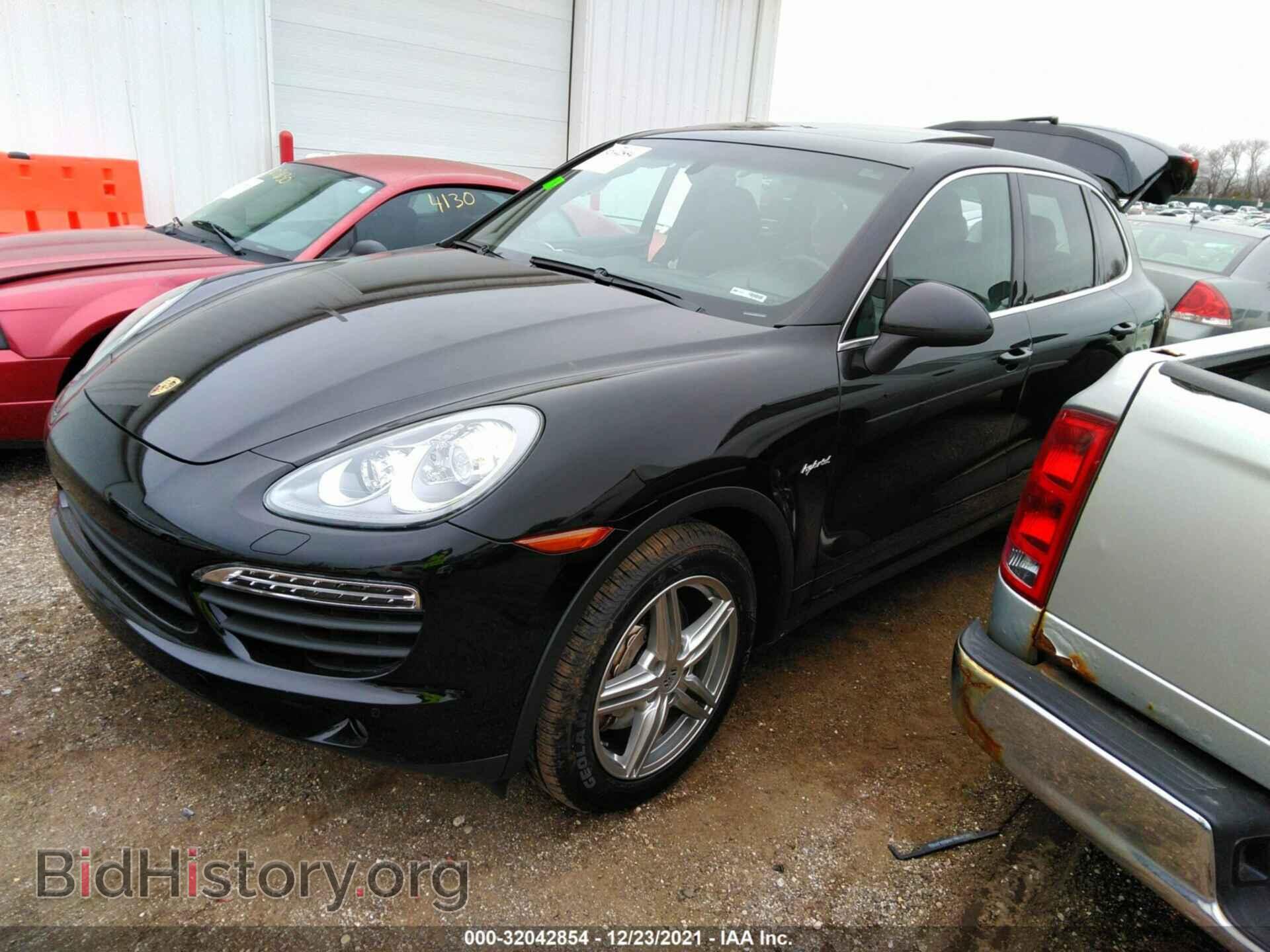 2013 PORSCHE CAYENNE - VIN: WP1AE2A26DLA14604 - Фото 2
