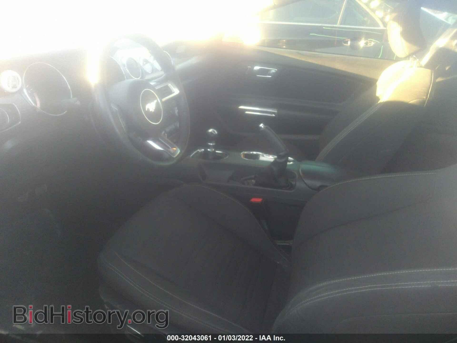 2017 FORD MUSTANG - VIN: 1FA6P8CFXH5326946 - Фото 5