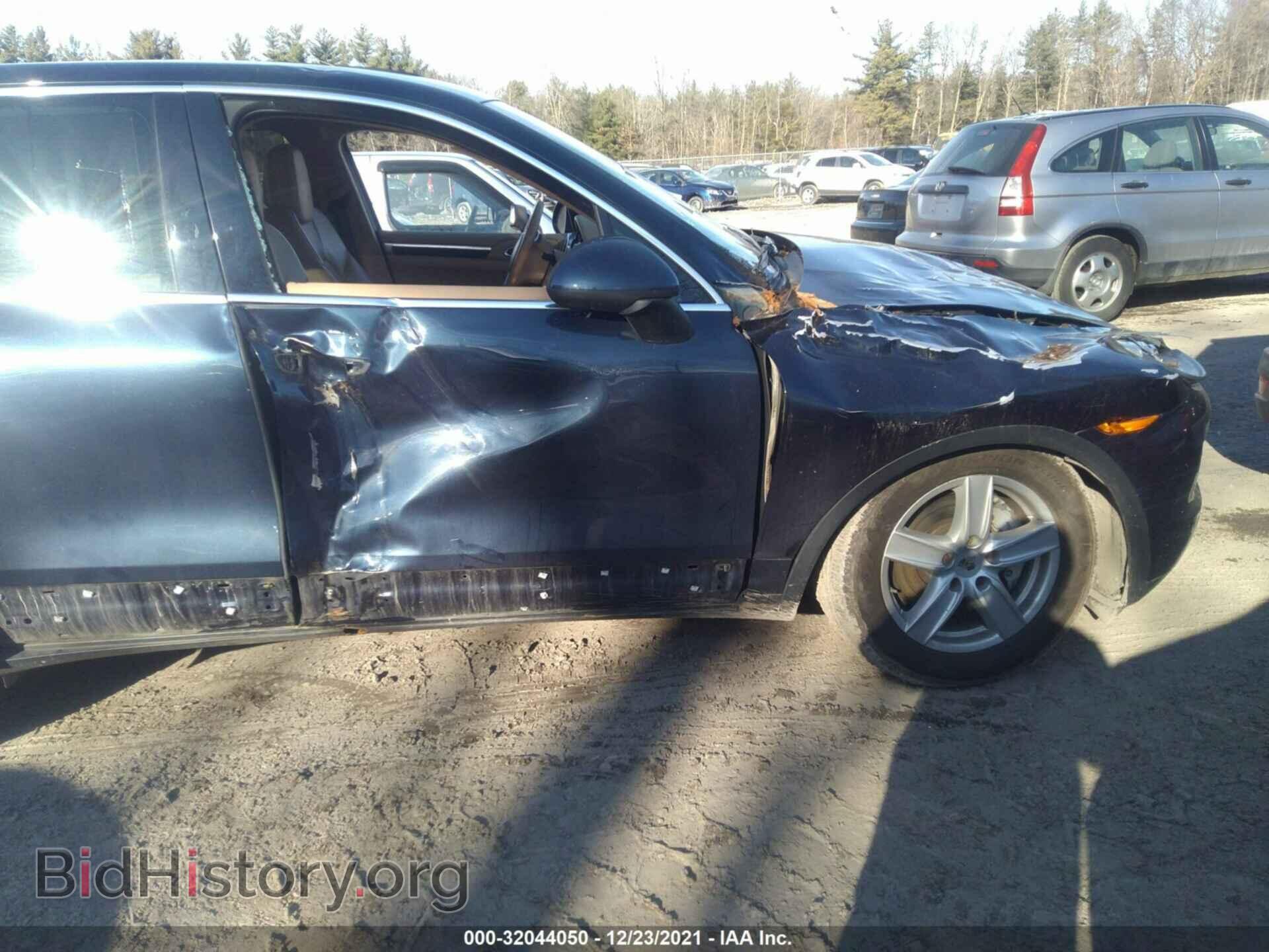 2011 PORSCHE CAYENNE - VIN: WP1AB2A2XBLA42105 - Фото 6