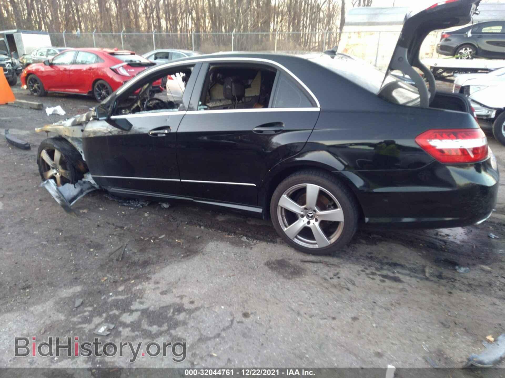 2012 MERCEDES-BENZ E-CLASS - VIN: WDDHF8JB8CA534688 - Фото 3