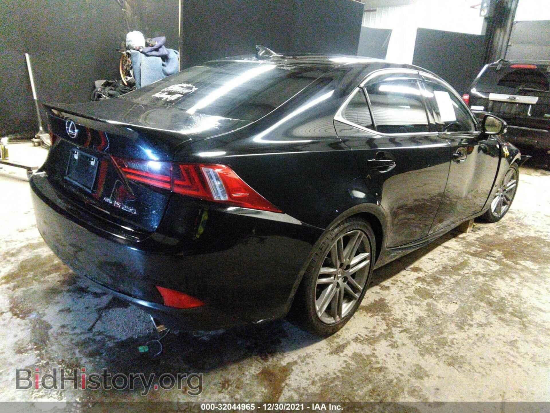 2015 LEXUS IS 250 - VIN: JTHCF1D27F5019782 - Photo 4