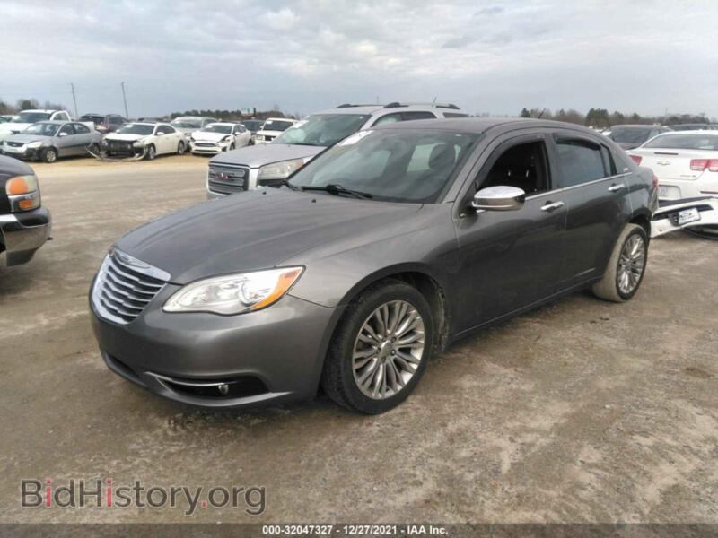 2013 Chrysler 200 (VIN 1C3CCBCG3DN524068) — фото 2 из 11