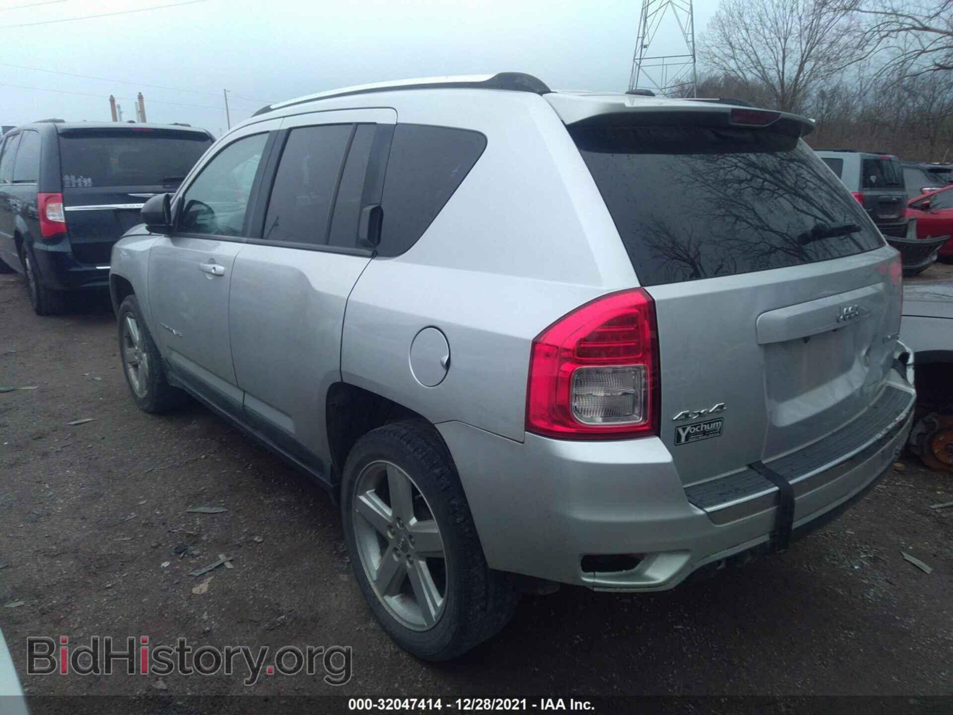 2011 JEEP COMPASS - VIN: 1J4NF5FB3BD257525 - Photo 3