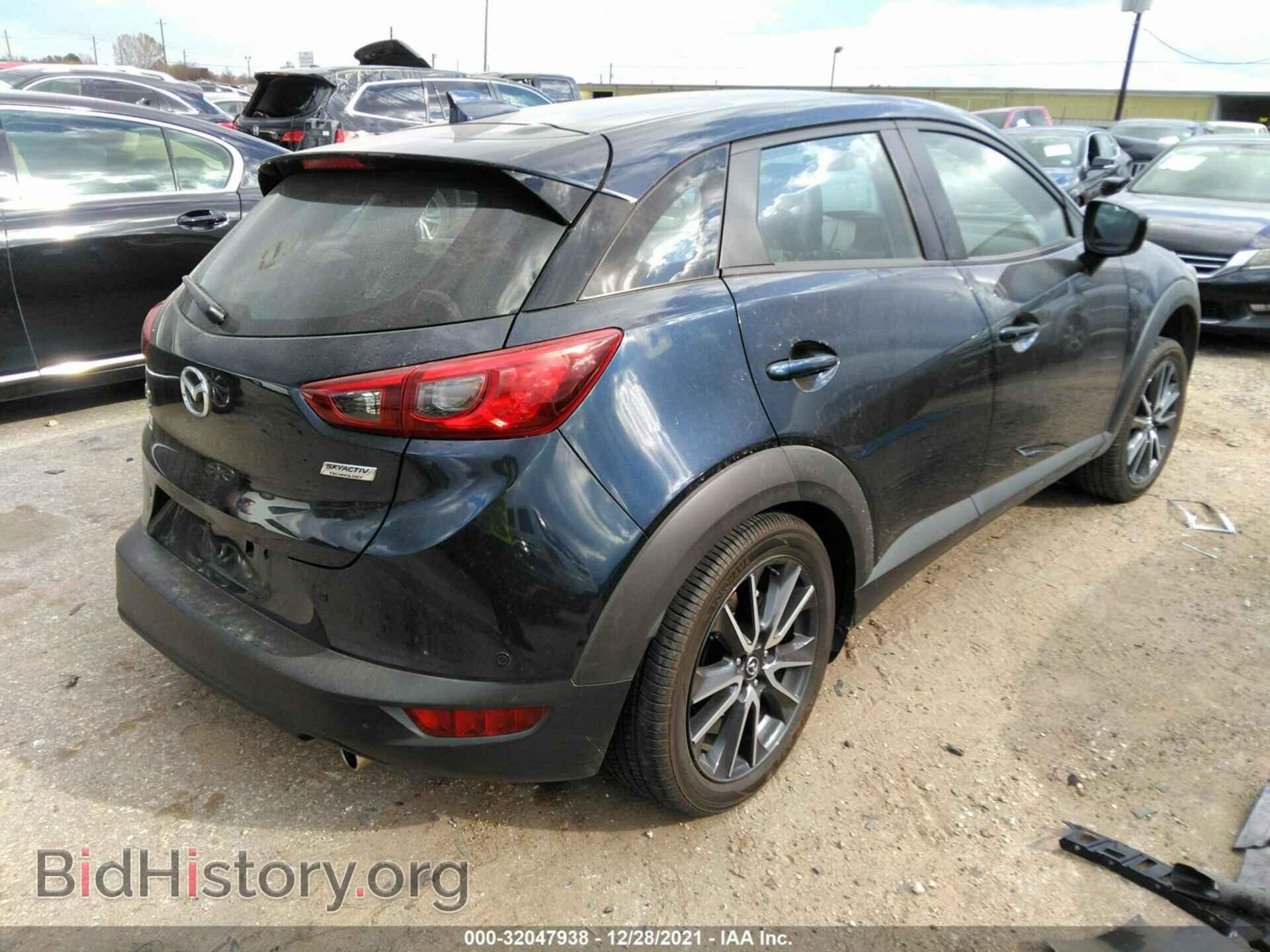 2018 MAZDA CX-3 - VIN: JM1DKFC73J0318686 - Фото 4