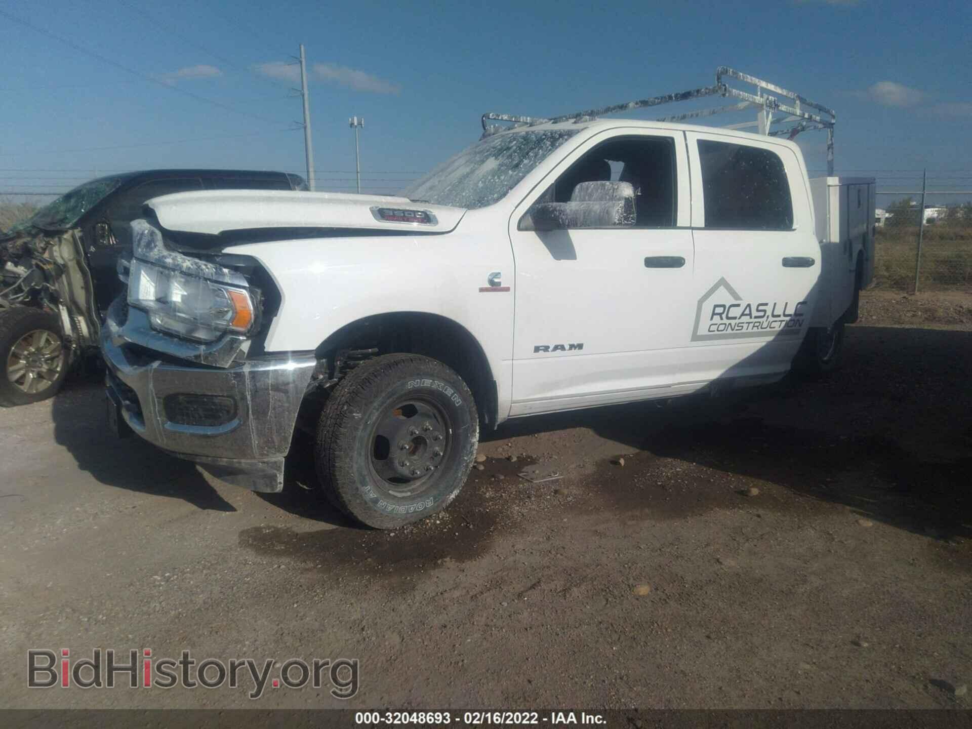 2021 RAM 3500 CHASSIS CAB - VIN: 3C7WRTCL2MG651433 - Photo 2