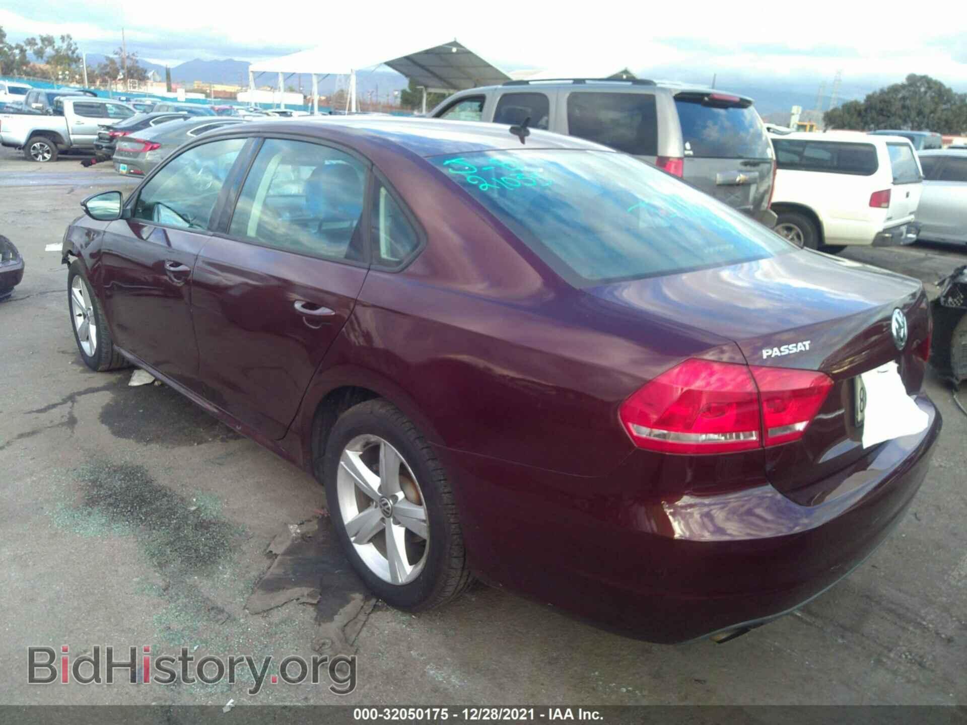 2012 VOLKSWAGEN PASSAT - VIN: 1VWAP7A33CC020468 - Фото 3