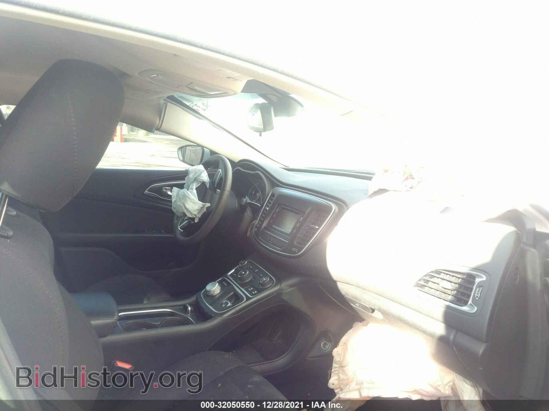 2016 CHRYSLER 200 - VIN: 1C3CCCAB7GN128758 - Фото 5