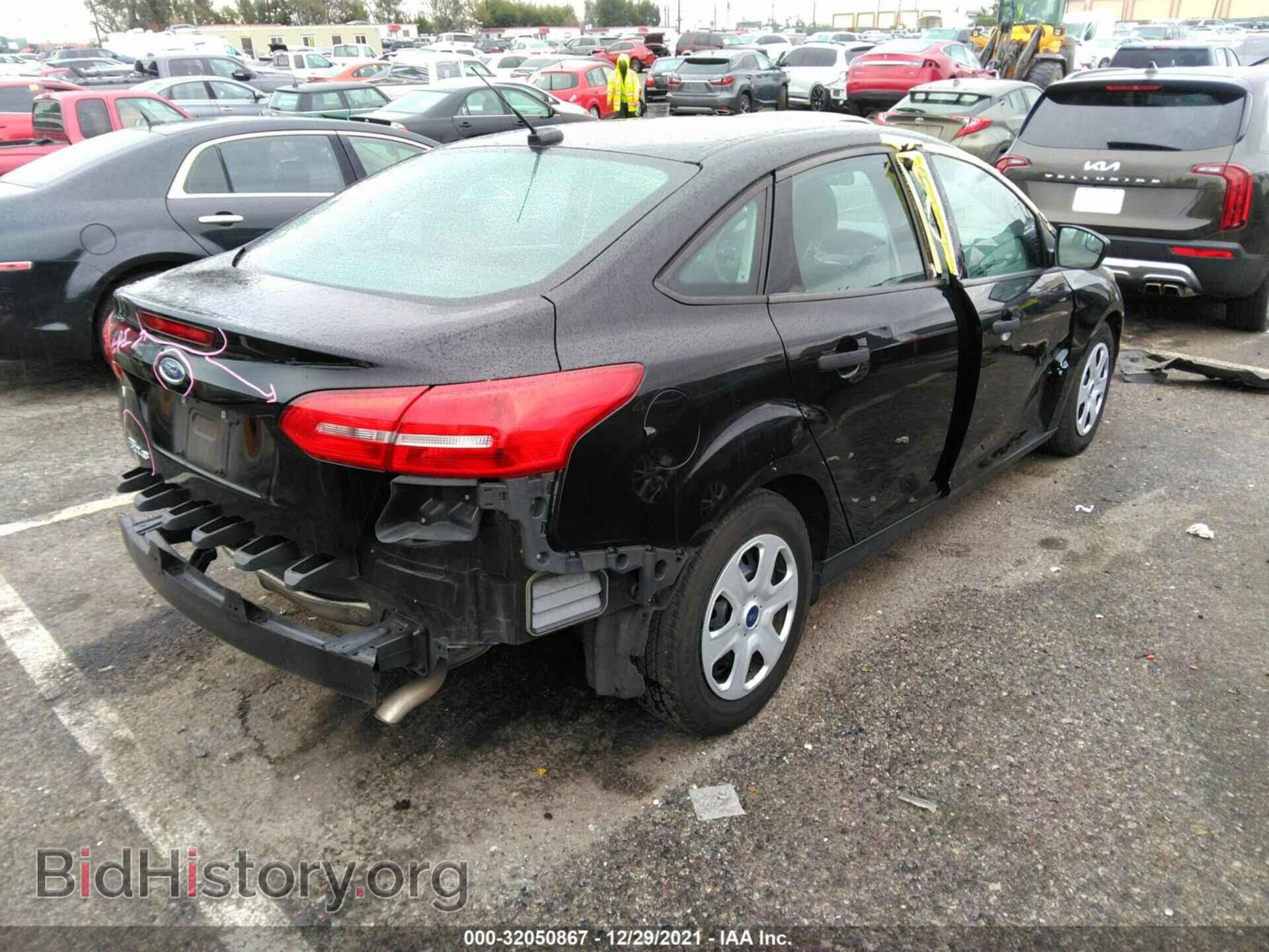 2017 FORD FOCUS - VIN: 1FADP3E25HL206407 - Фото 4