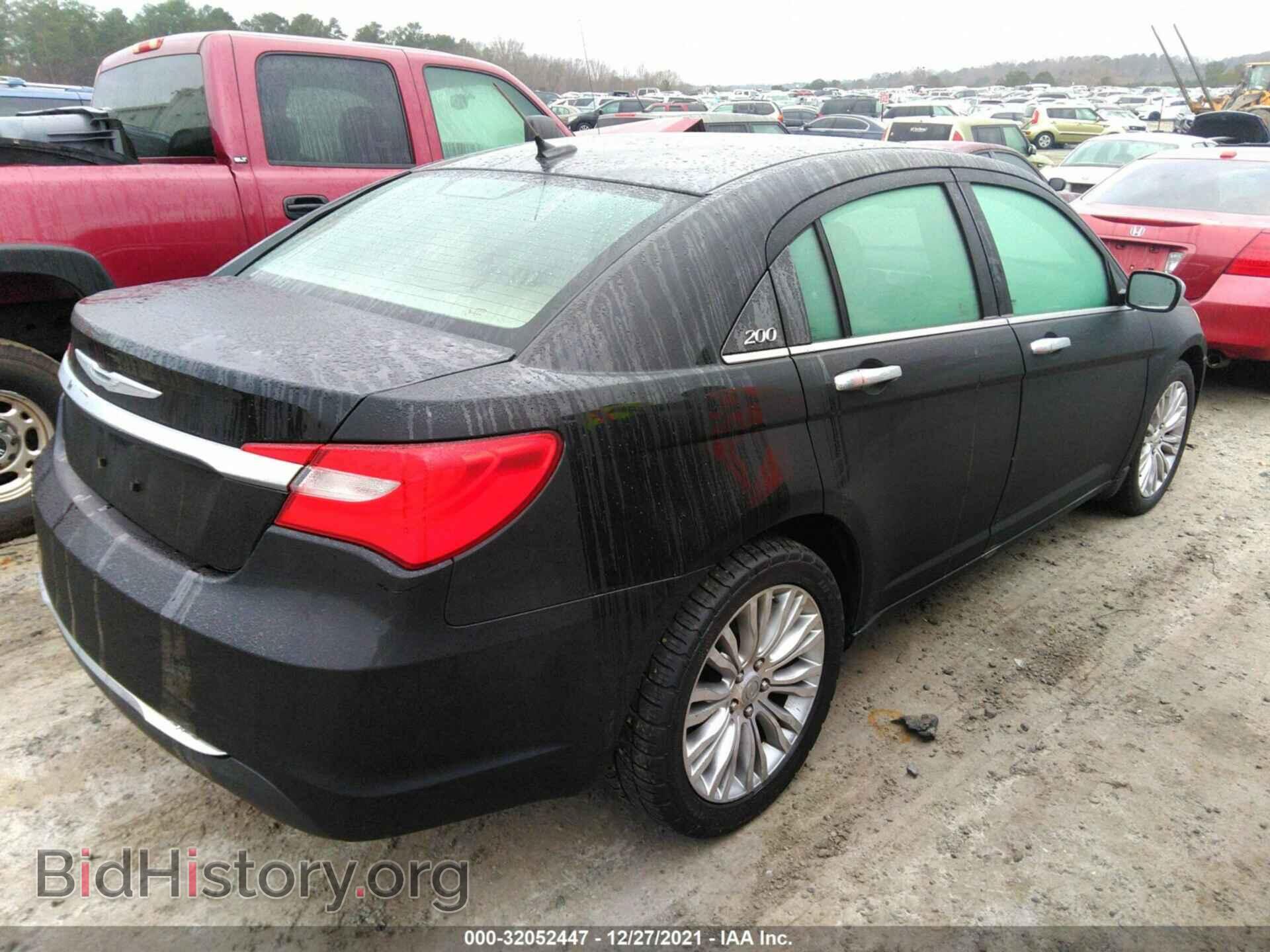 2012 CHRYSLER 200 - VIN: 1C3CCBCG9CN139810 - Фото 4