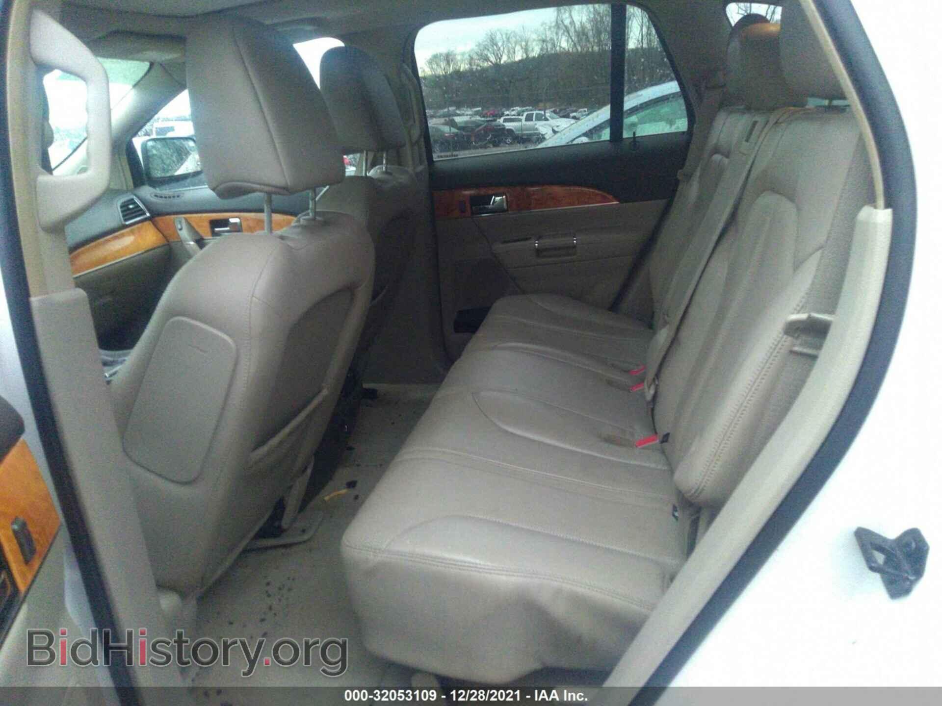2011 LINCOLN MKX - VIN: 2LMDJ8JK0BBJ10965 - Фото 8
