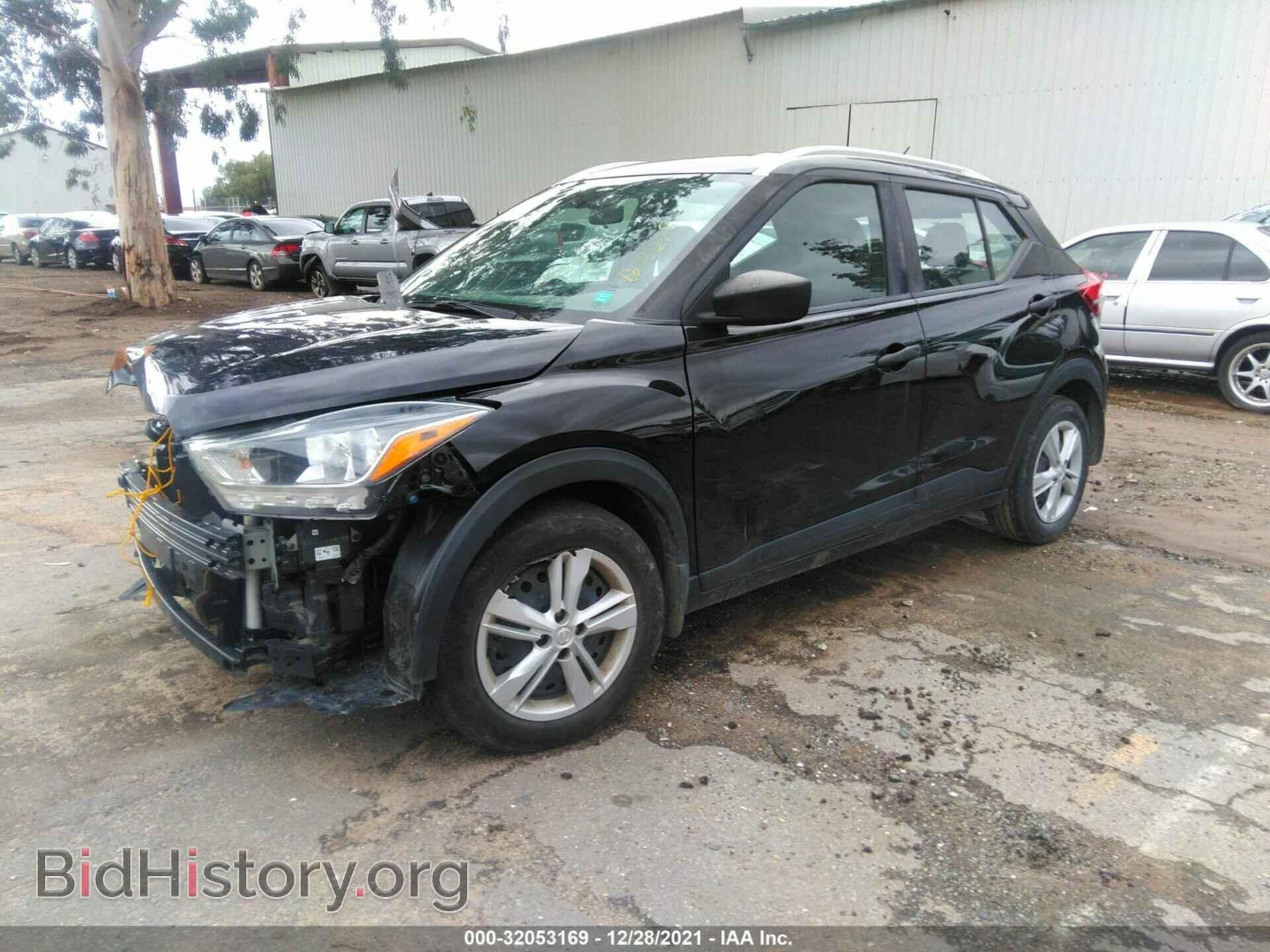 2019 NISSAN KICKS - VIN: 3N1CP5CU3KL498725 - Фото 2