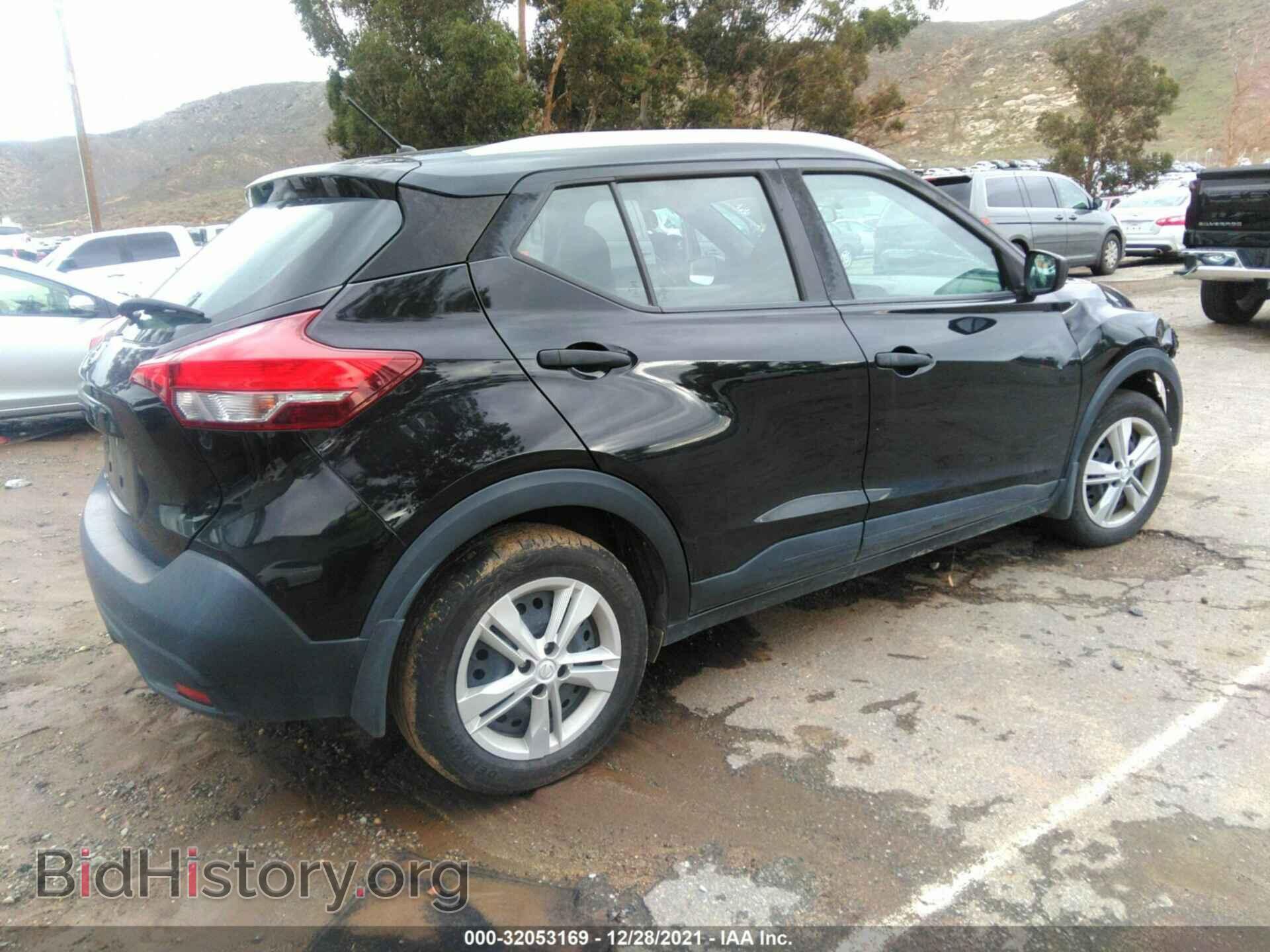 2019 NISSAN KICKS - VIN: 3N1CP5CU3KL498725 - Фото 4