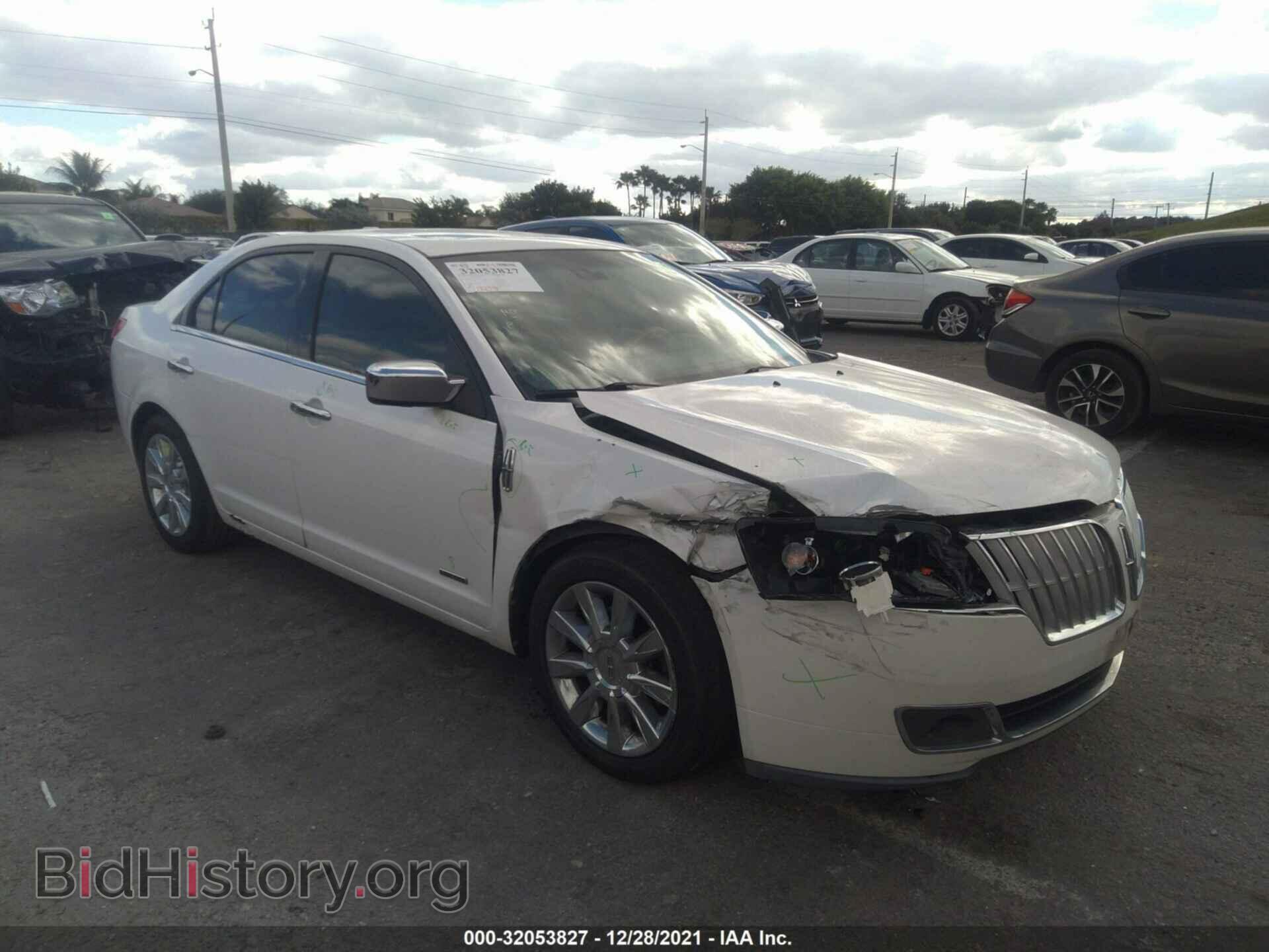 Photo 3LNDL2L30BR756761 - LINCOLN MKZ 2011