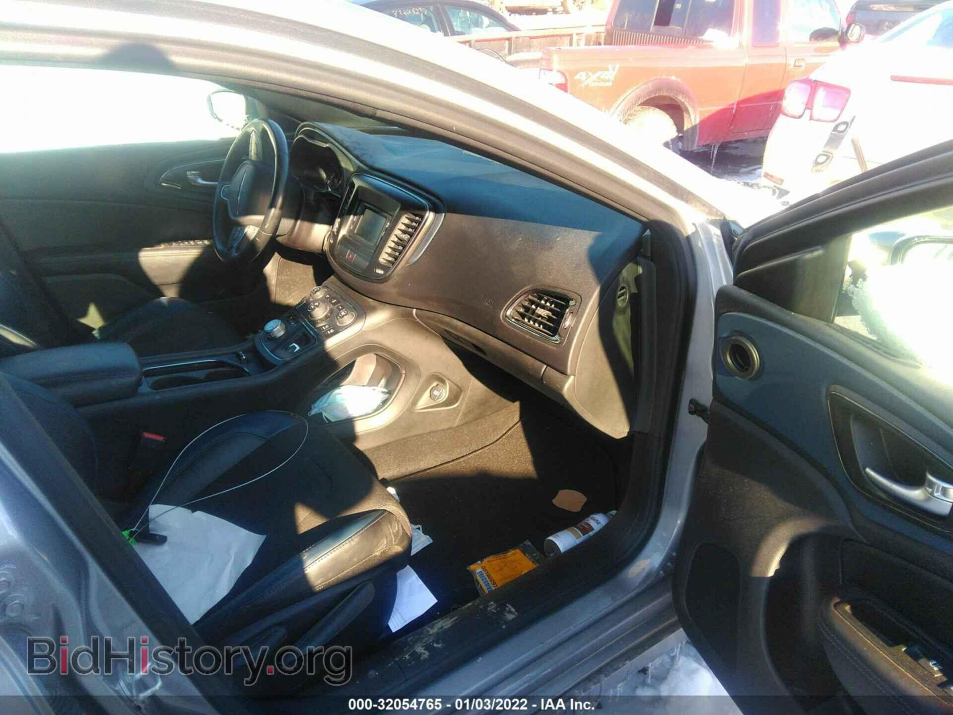 2016 CHRYSLER 200 - VIN: 1C3CCCBB9GN144443 - Фото 5