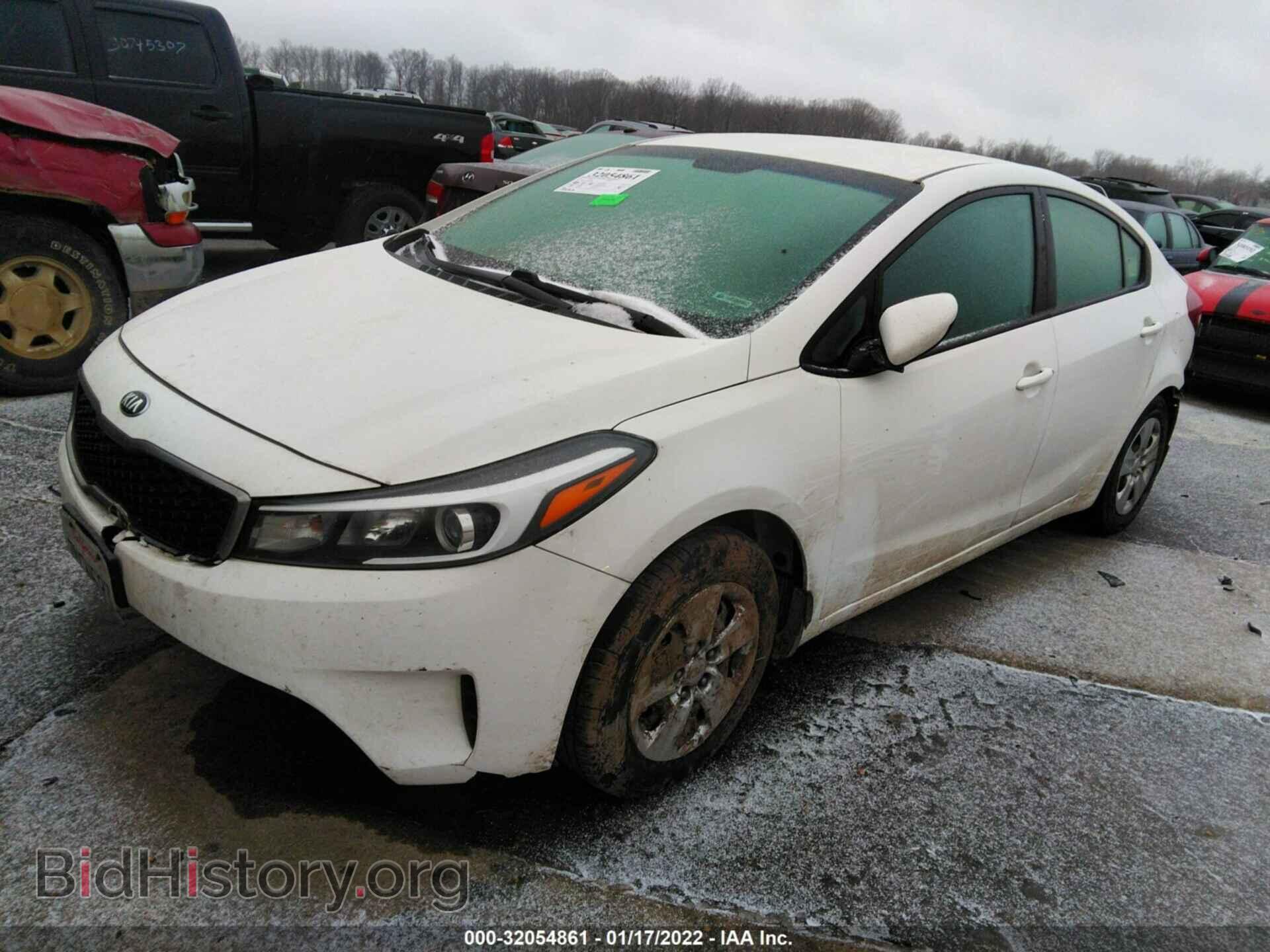 2017 KIA FORTE - VIN: 3KPFK4A75HE024563 - Фото 2
