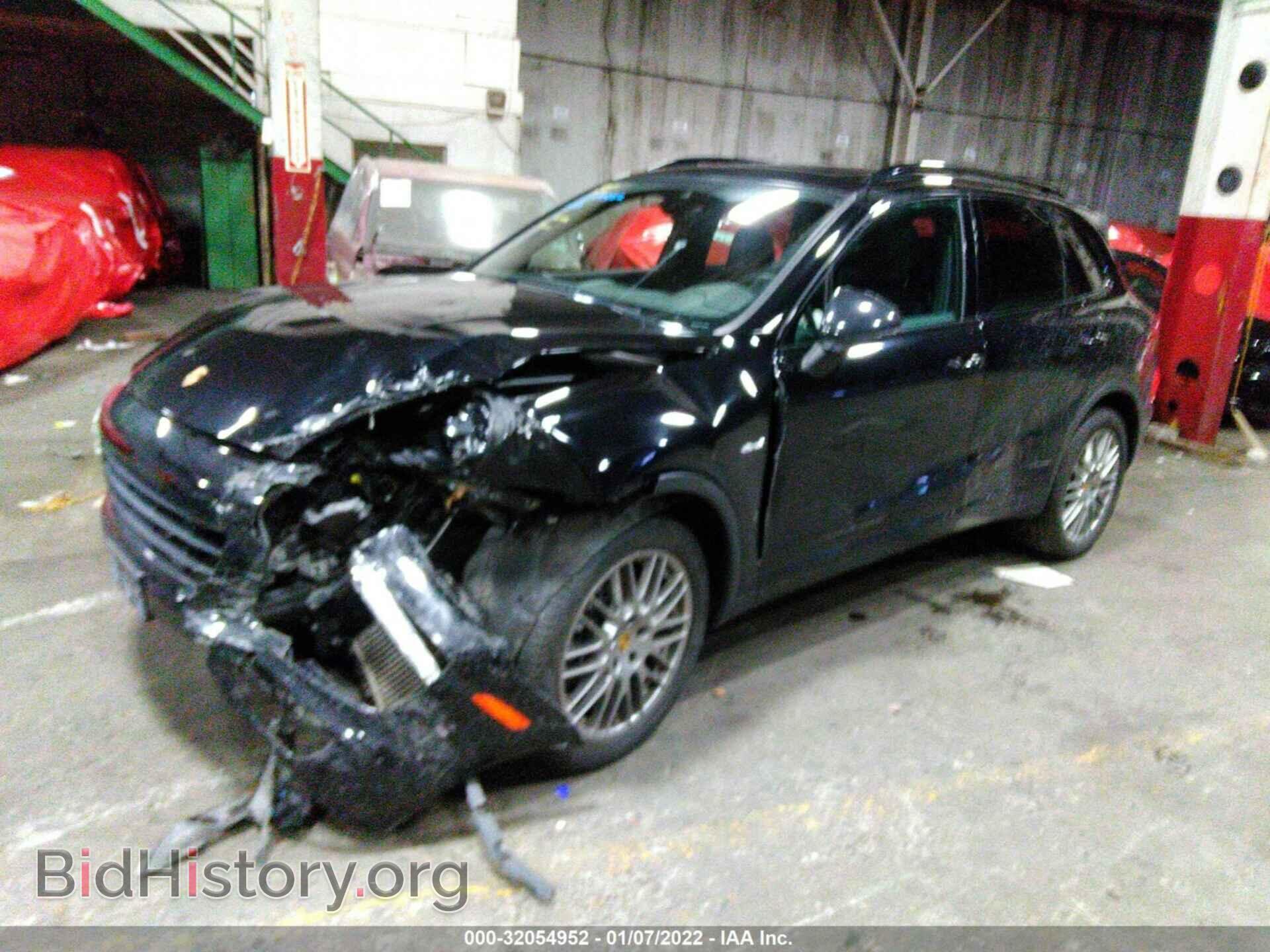 2015 PORSCHE CAYENNE - VIN: WP1AF2A21FLA32380 - Фото 2