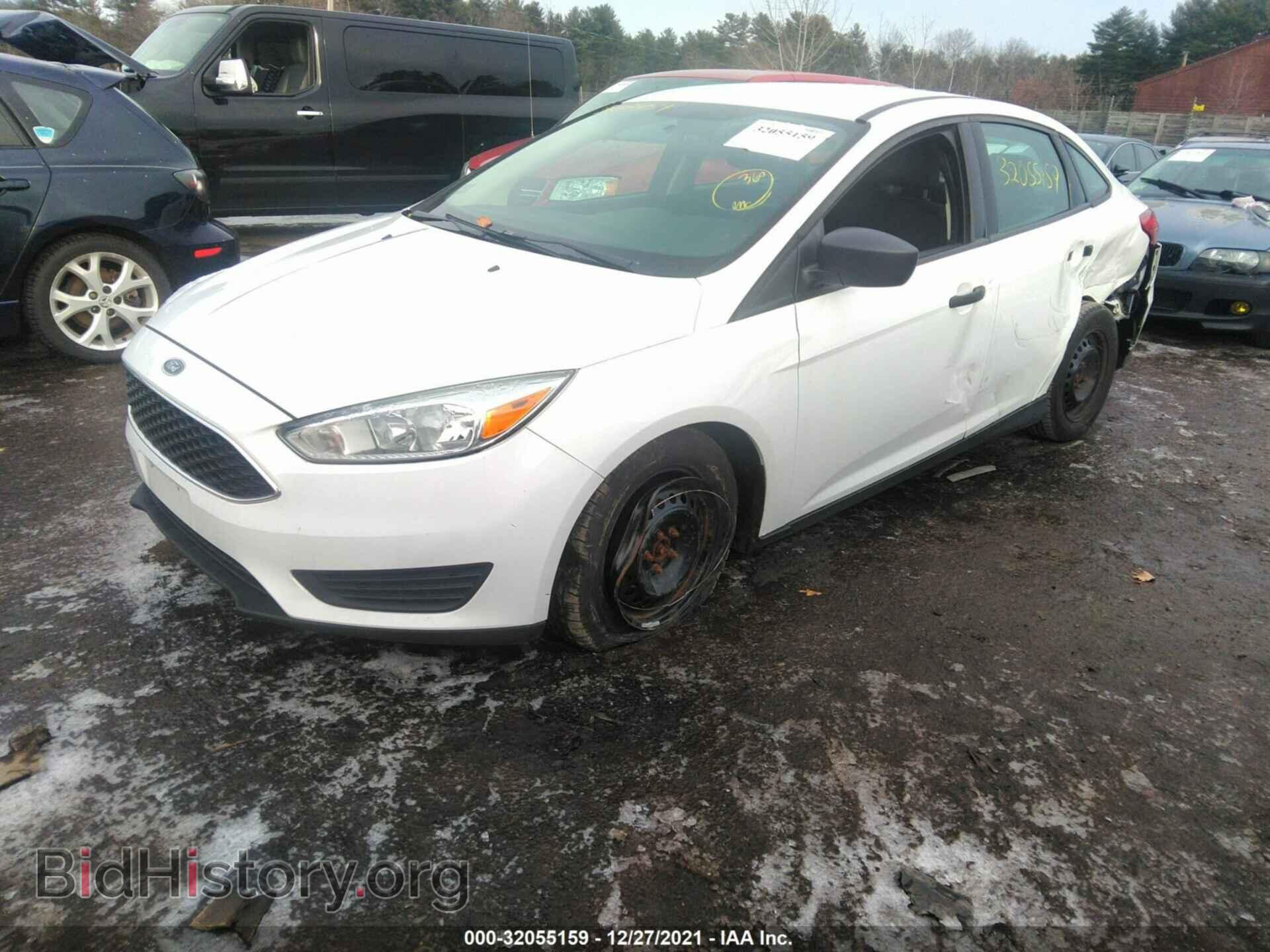 2016 FORD FOCUS - VIN: 1FADP3E22GL255823 - Фото 2