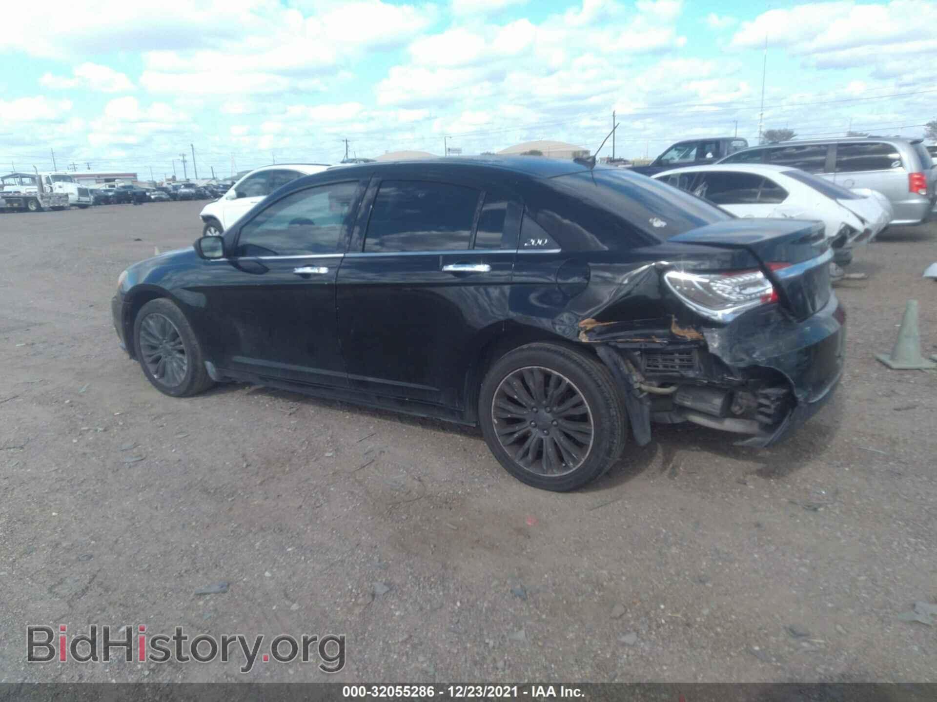 2012 CHRYSLER 200 - VIN: 1C3CCBCGXCN249863 - Фото 3