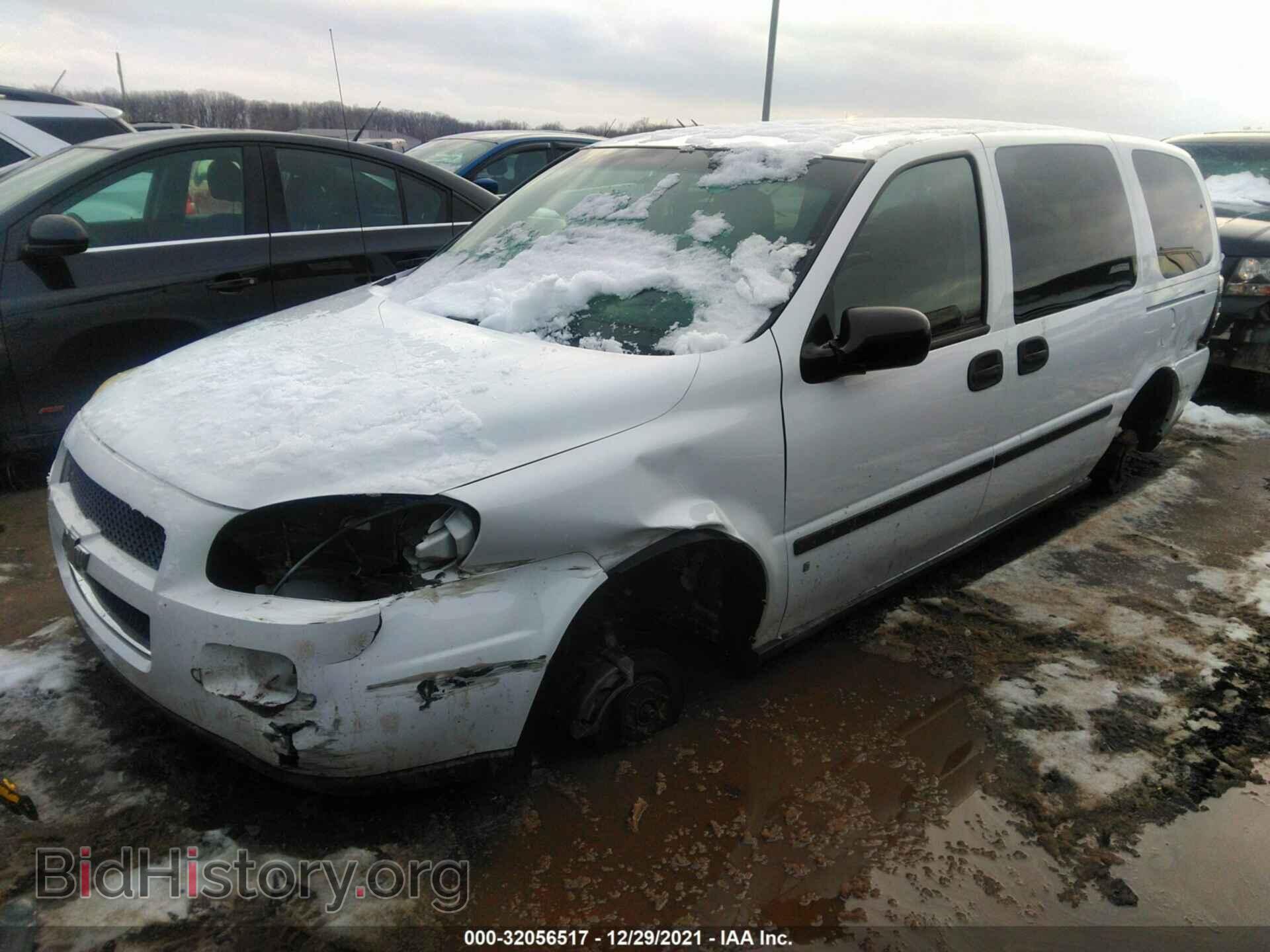 2007 CHEVROLET UPLANDER - VIN: 1GNDV23137D126785 - Фото 2