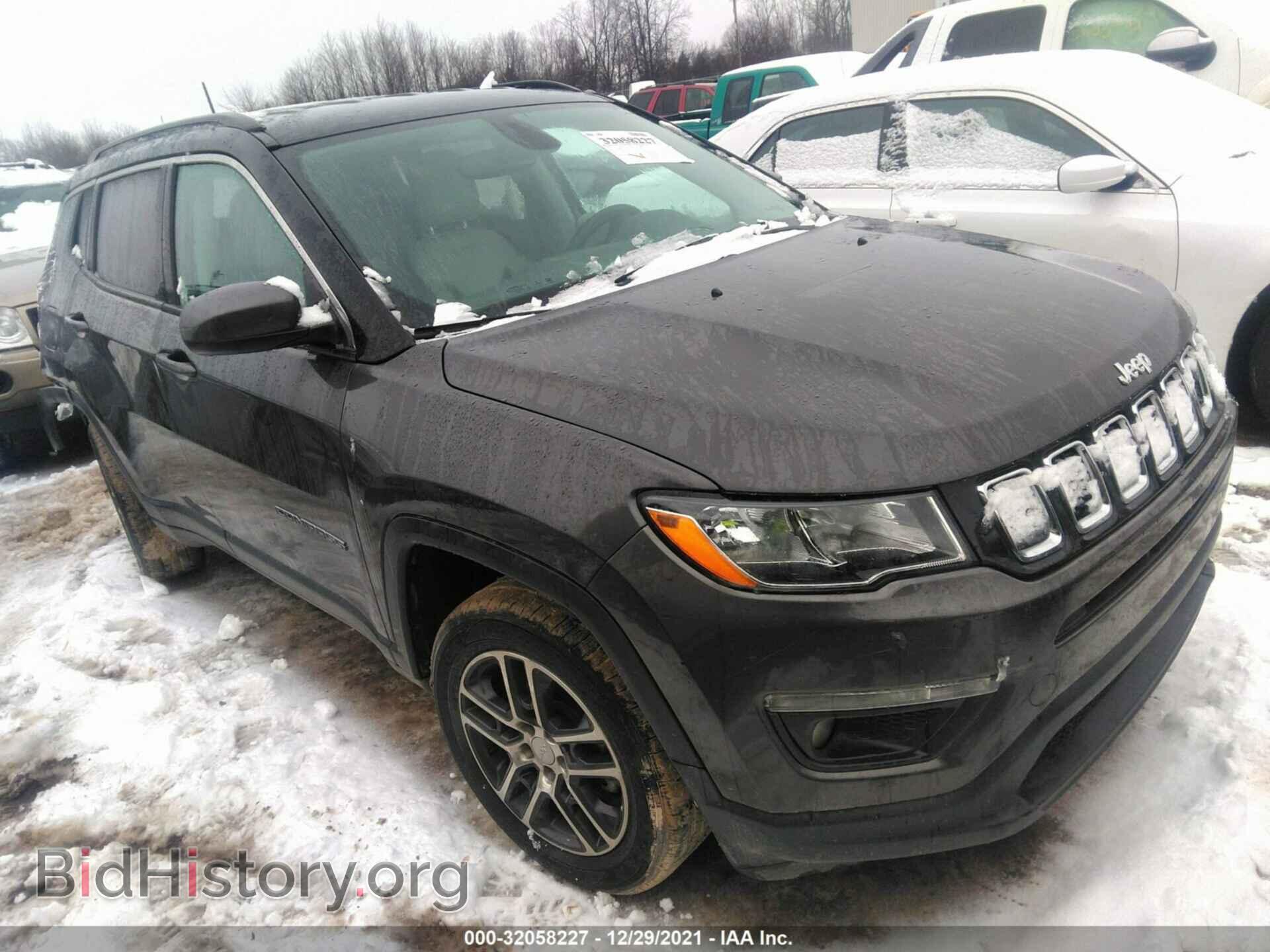 Фотография 3C4NJDBB5JT470229 - JEEP COMPASS 2018