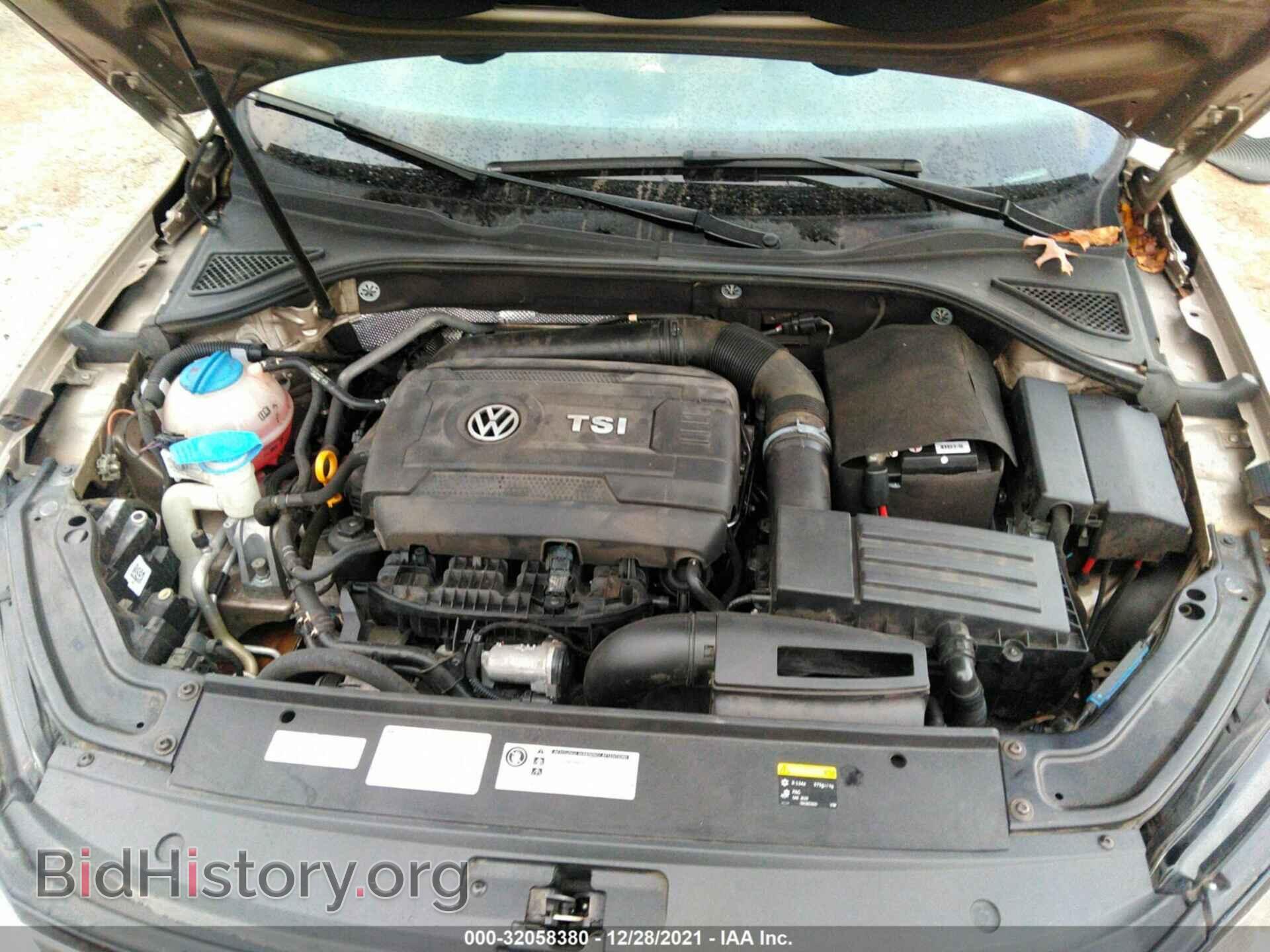 2017 VOLKSWAGEN PASSAT - VIN: 1VWAT7A34HC042109 - Фото 10