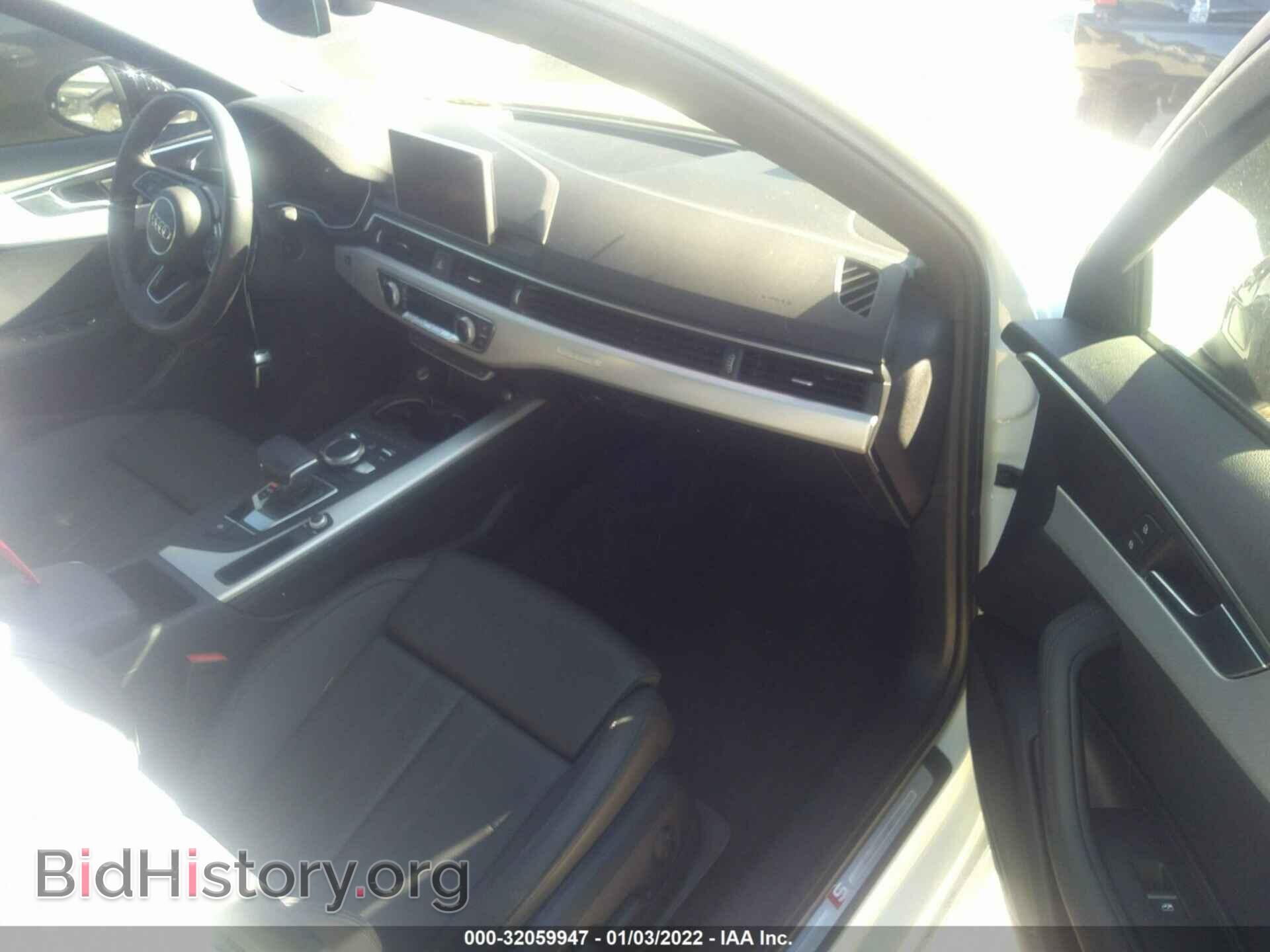 2019 AUDI A4 - VIN: WAUENAF41KN013687 - Фото 5
