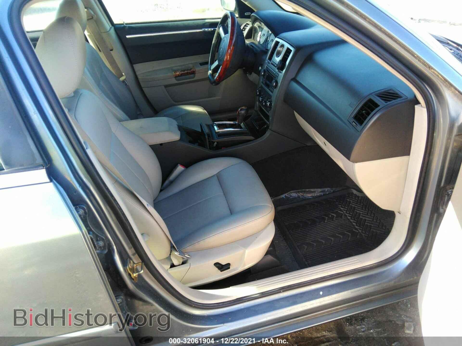 2006 CHRYSLER 300 - VIN: 2C3KA53G76H319934 - Фото 5