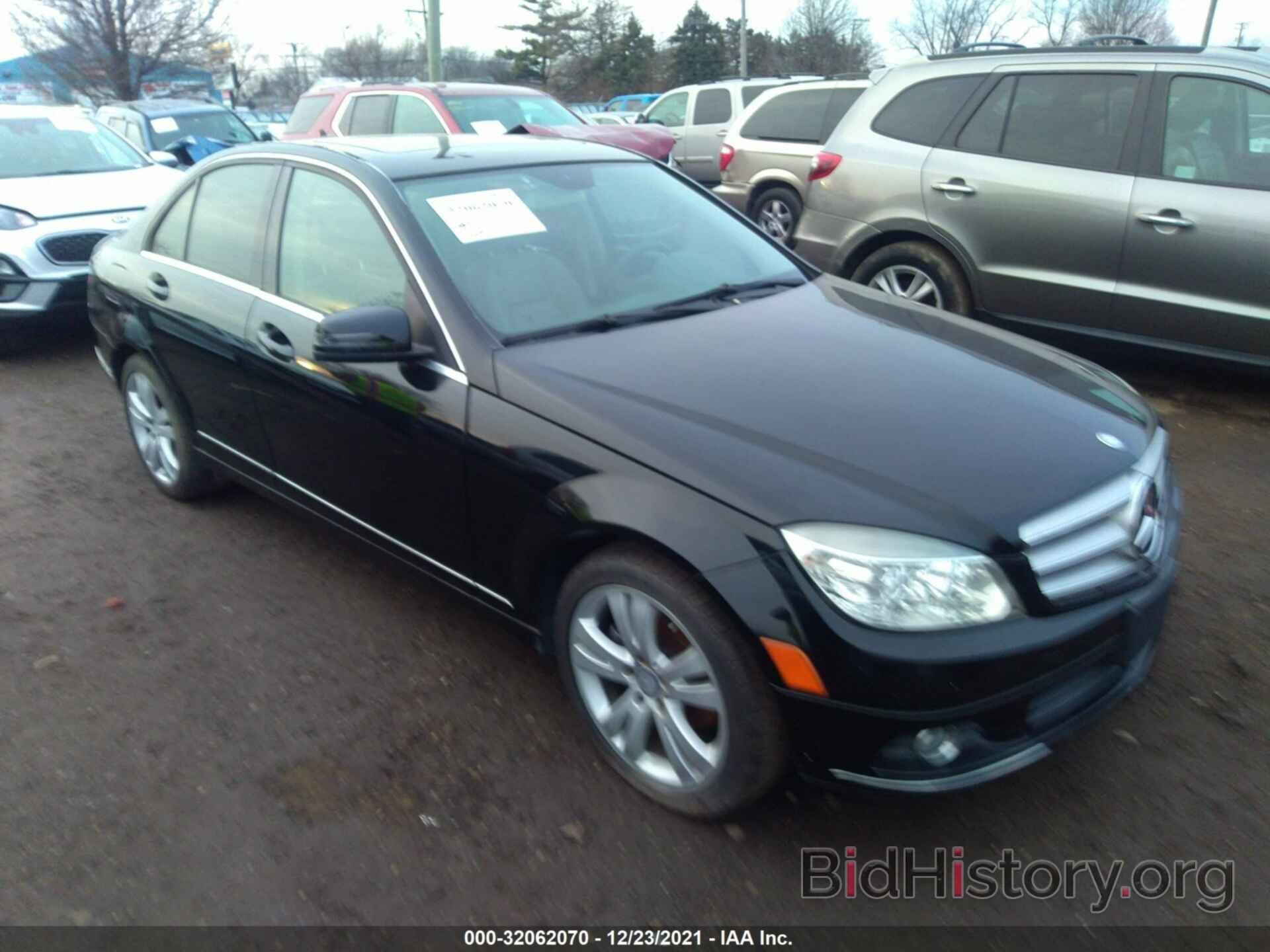 Photo WDDGF8BB0AF424387 - MERCEDES-BENZ C-CLASS 2010