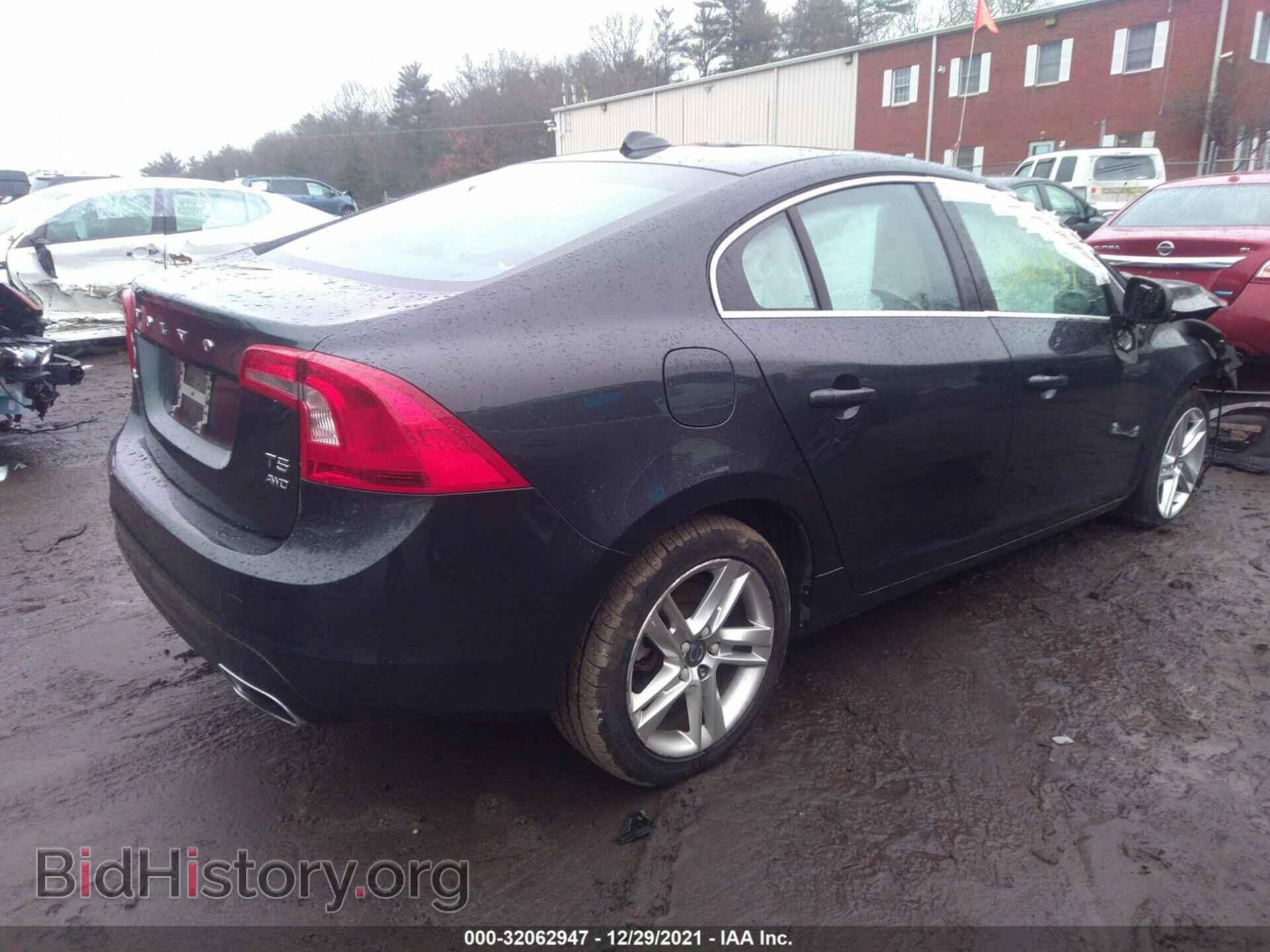 2015 VOLVO S60 - VIN: YV1612TK1F2362300 - Фото 4