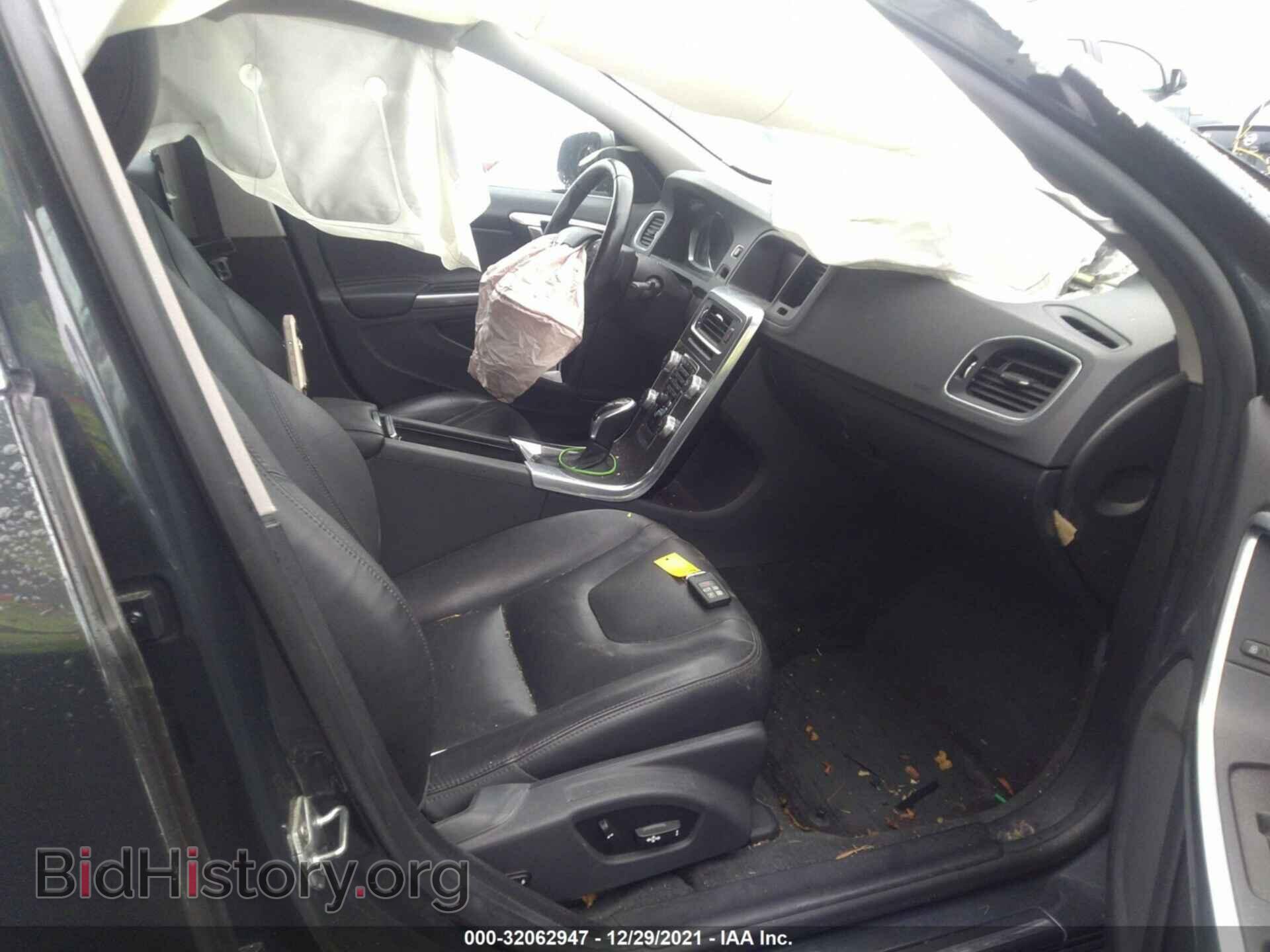 2015 VOLVO S60 - VIN: YV1612TK1F2362300 - Фото 5