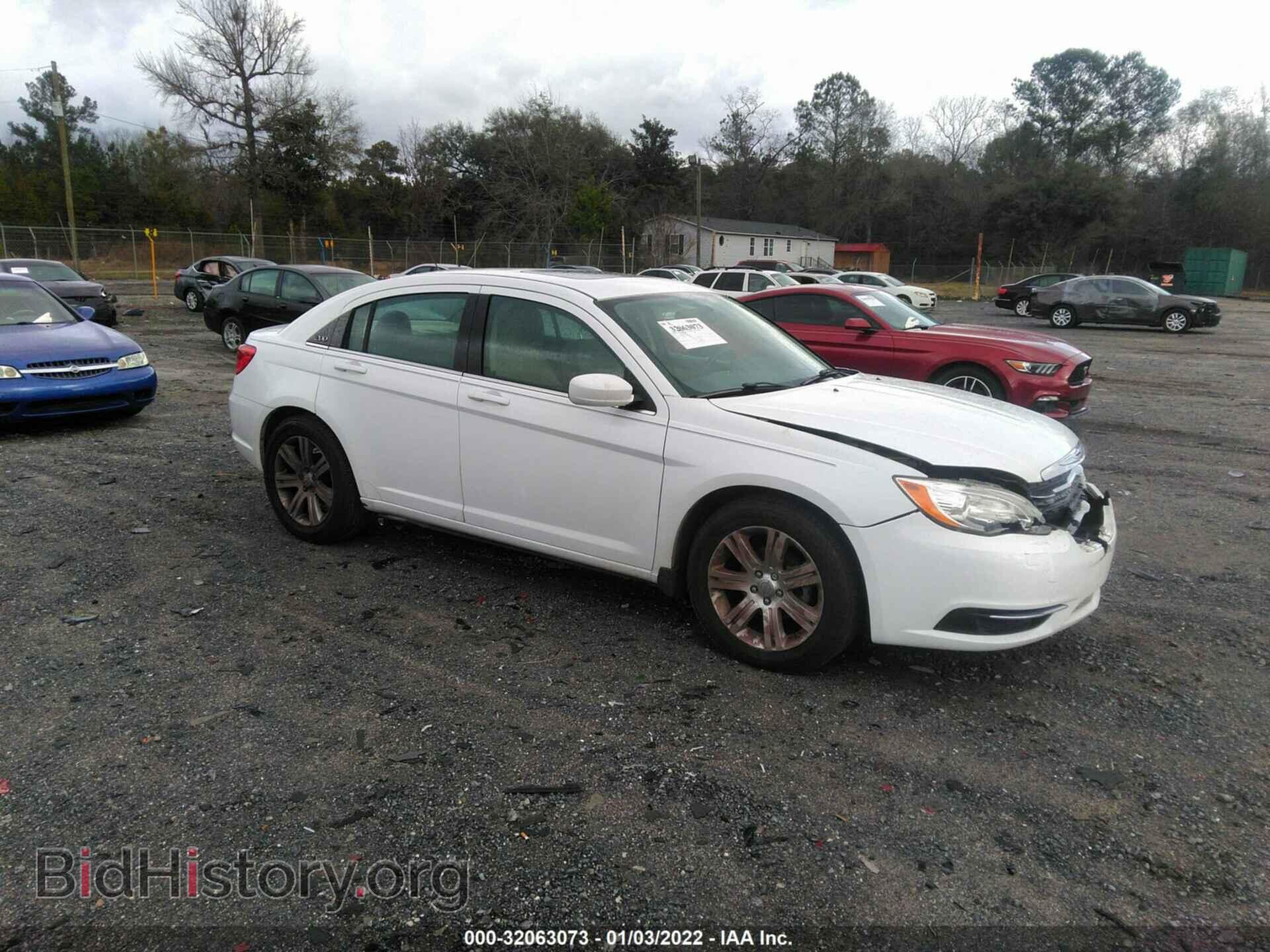 Фотография 1C3CCBBB0DN601128 - CHRYSLER 200 2013