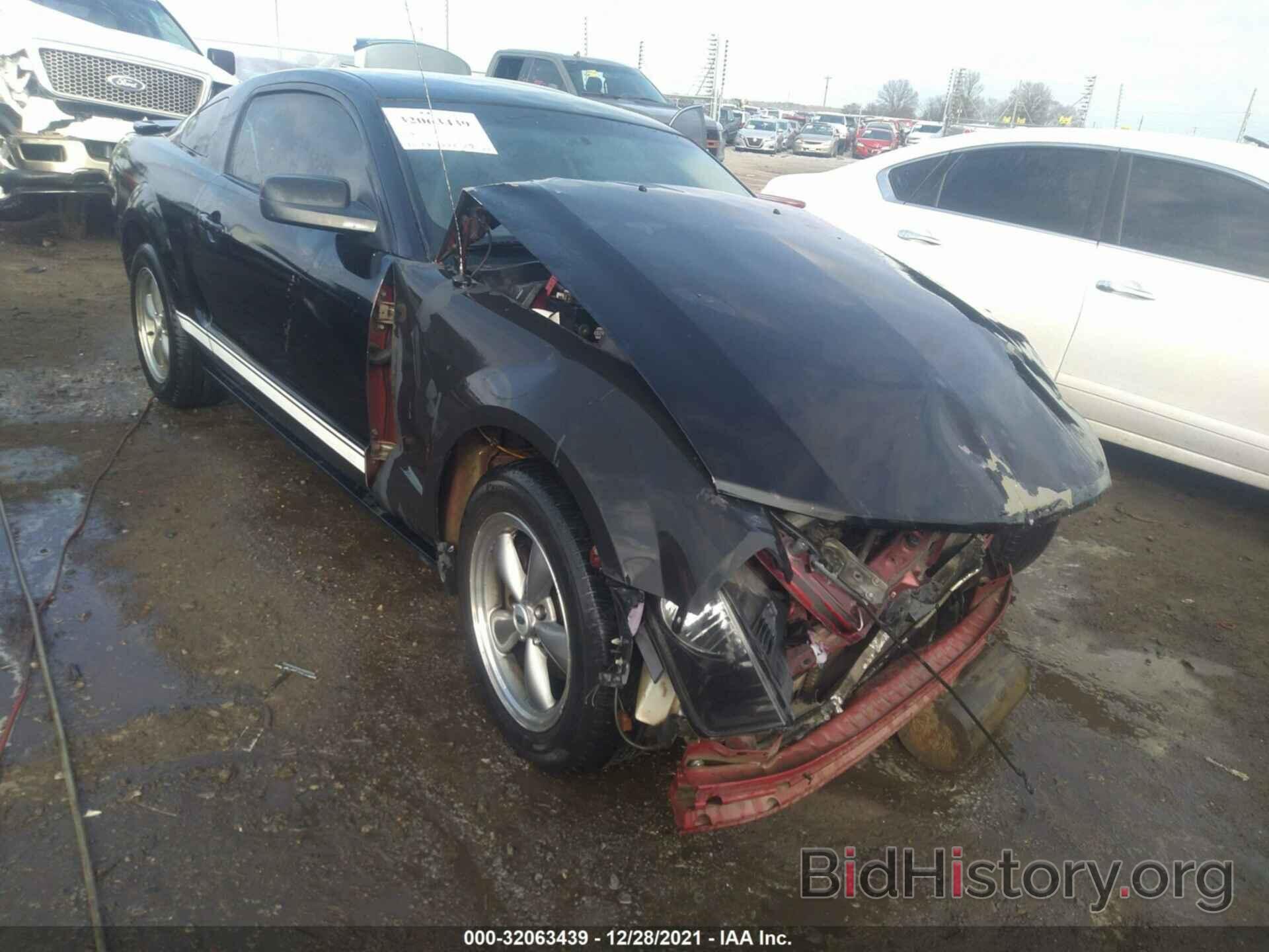 Photo 1ZVFT80N375357517 - FORD MUSTANG 2007
