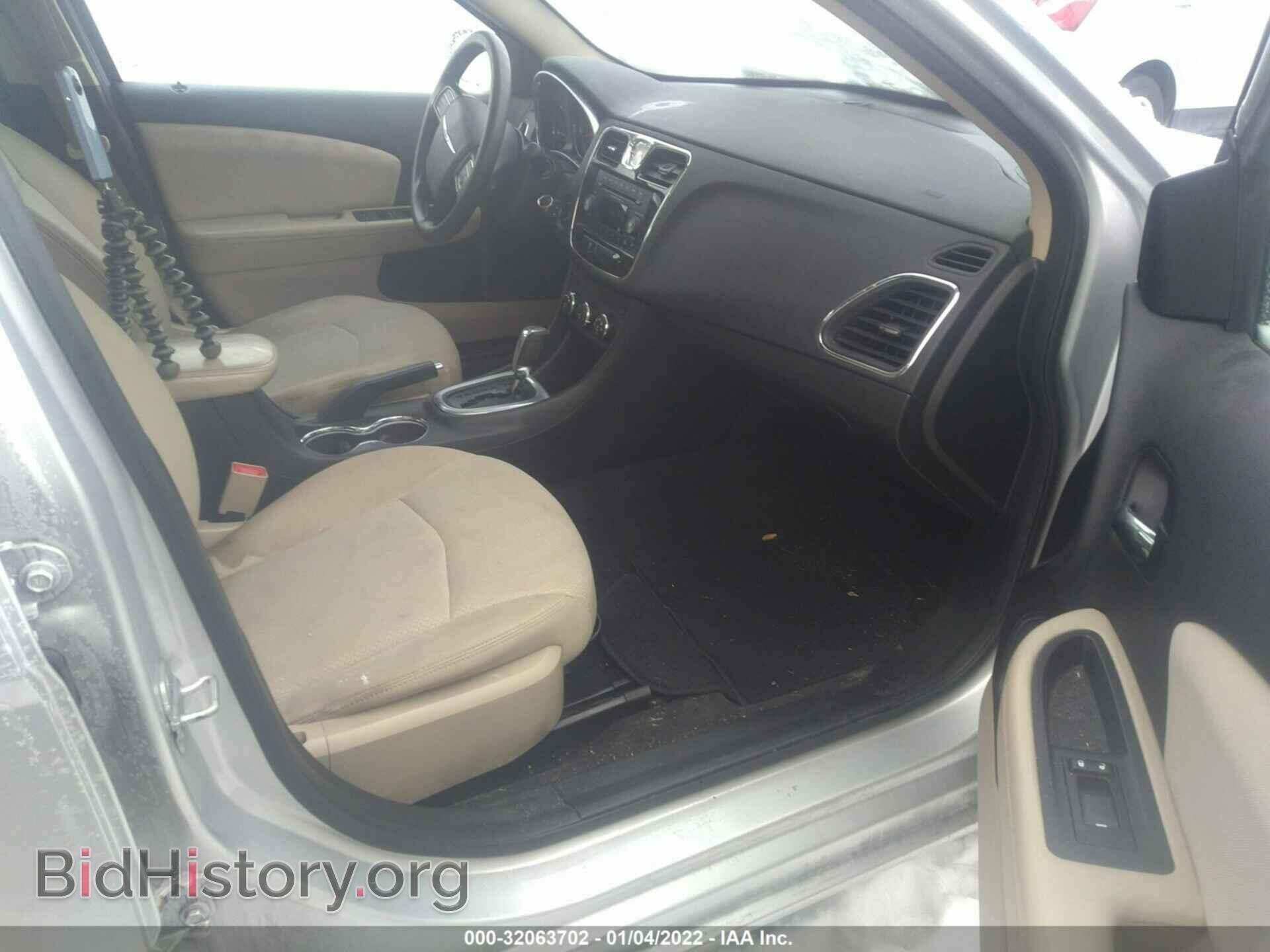 2012 CHRYSLER 200 - VIN: 1C3CCBAB2CN229095 - Photo 5
