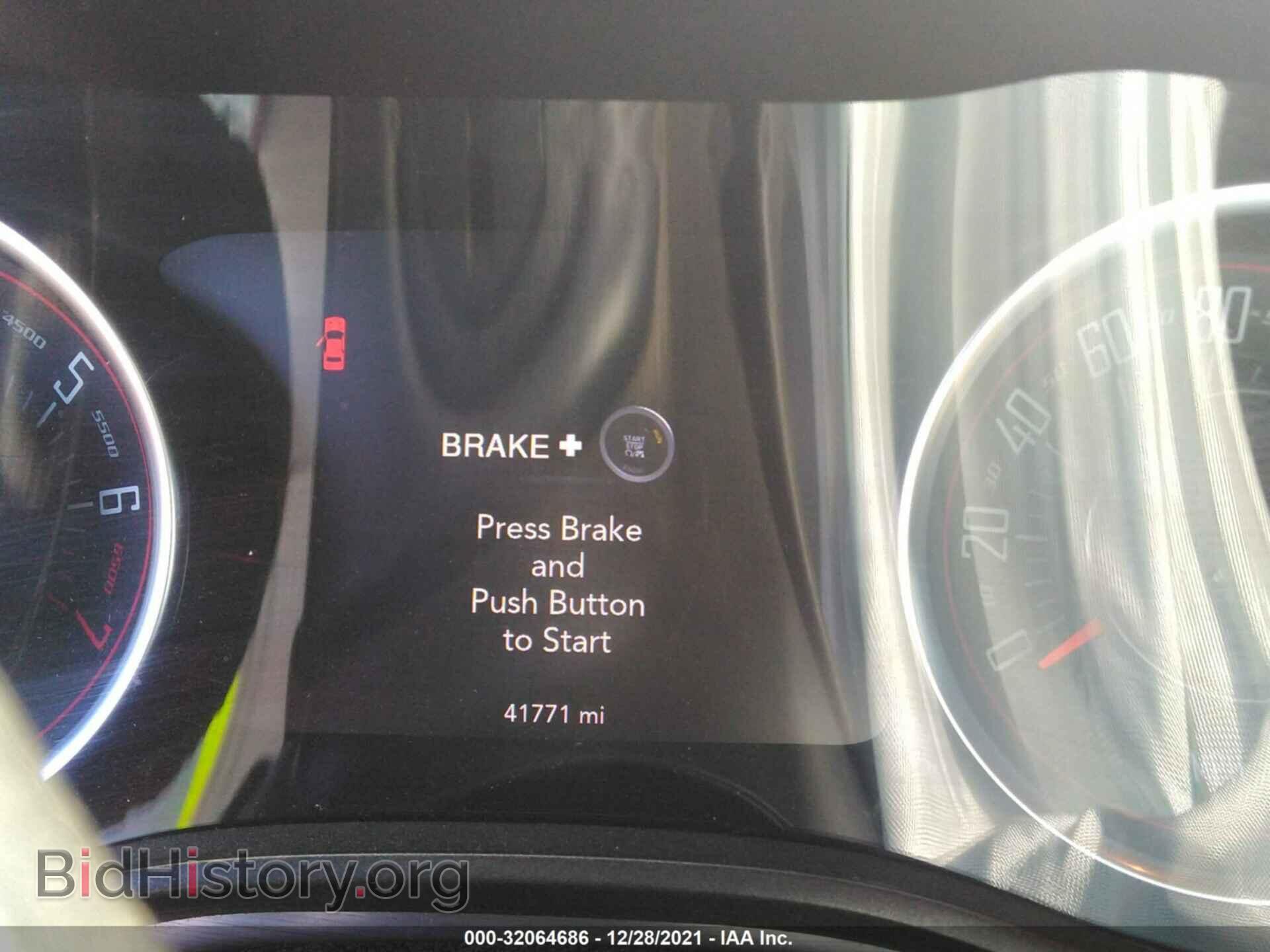 2018 DODGE CHALLENGER - VIN: 2C3CDZAGXJH231975 - Фото 7