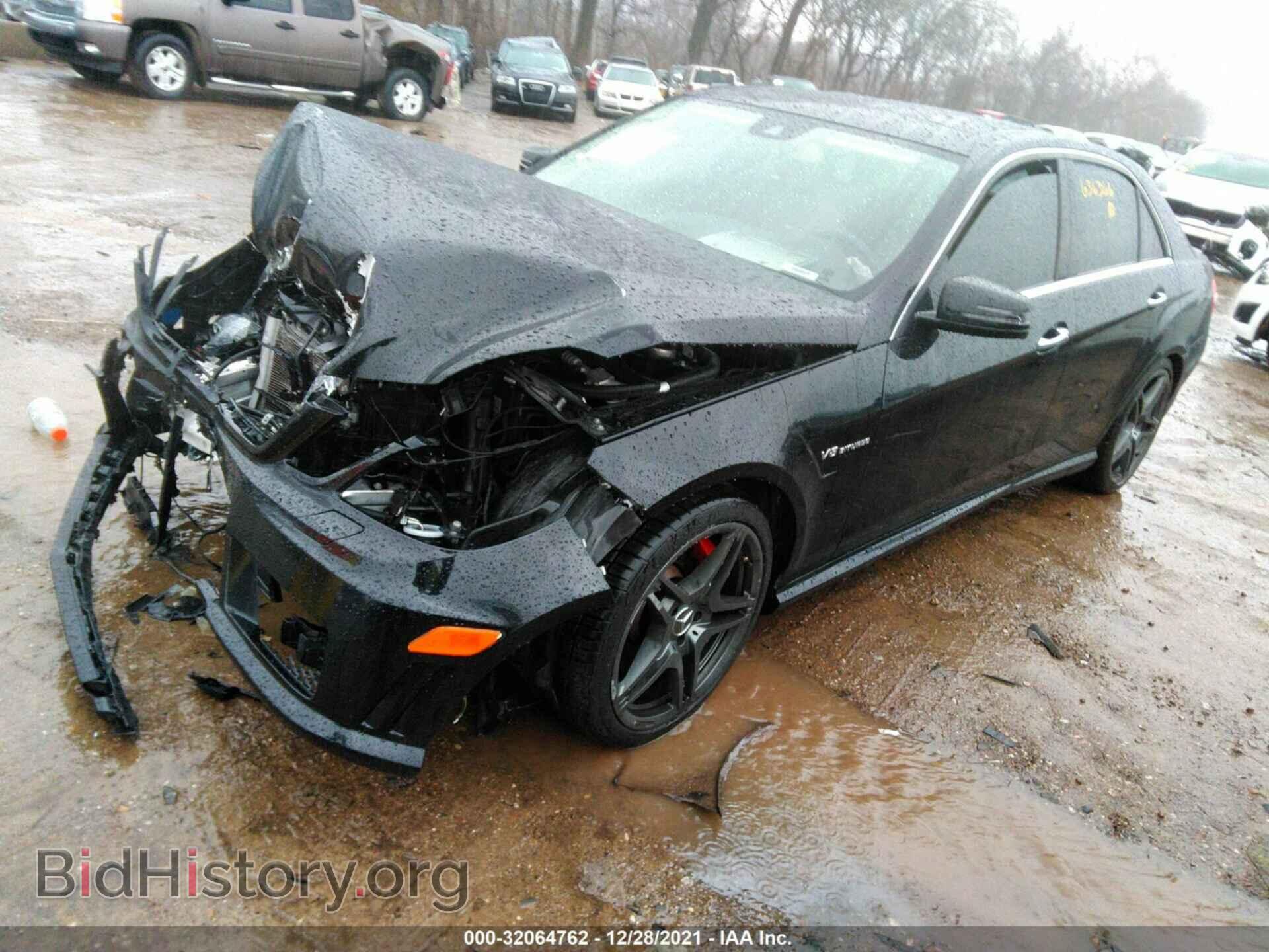 2012 MERCEDES-BENZ E-CLASS - VIN: WDDHF7EB8CA636366 - Фото 2