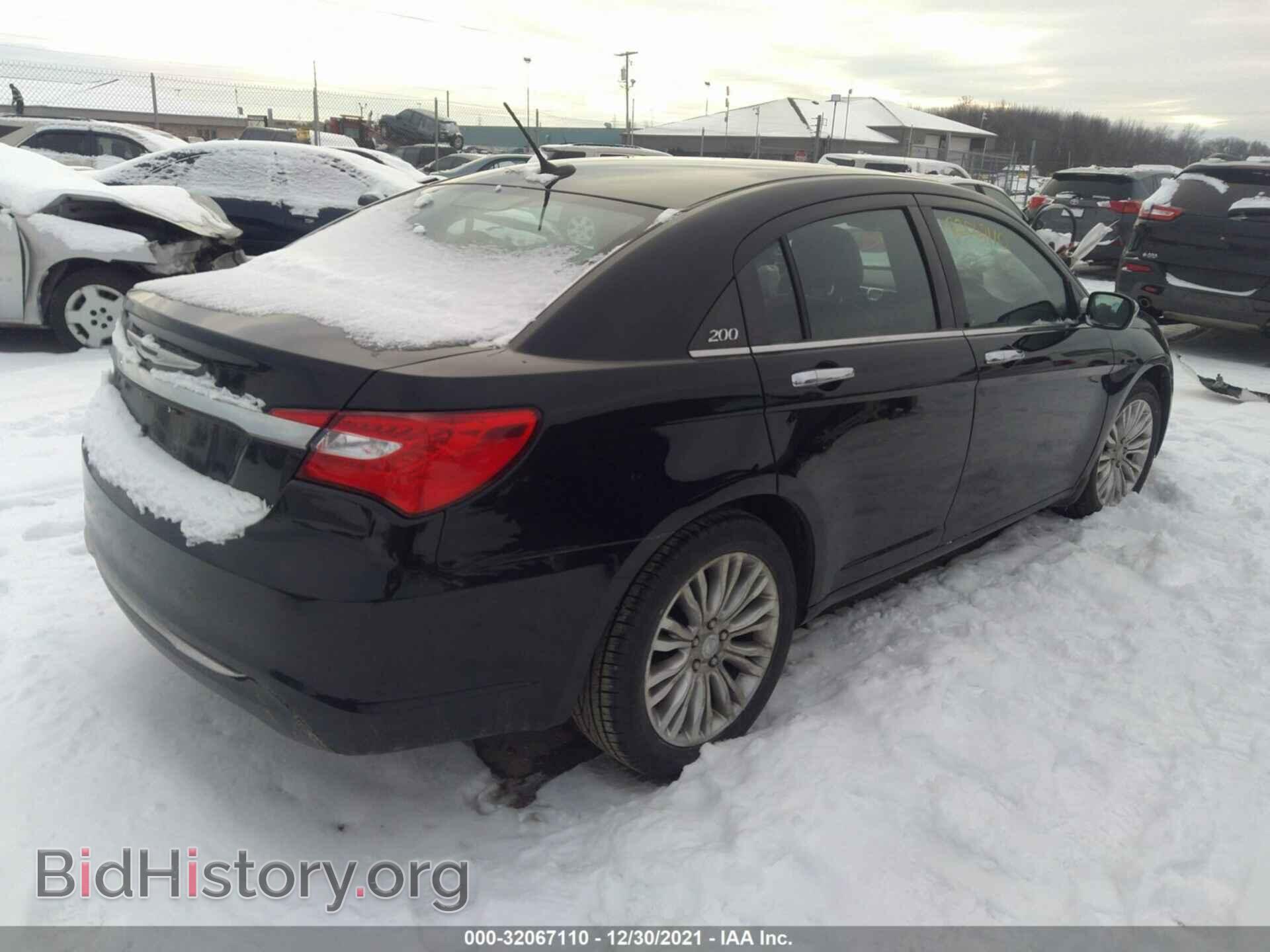 2013 CHRYSLER 200 - VIN: 1C3CCBCG4DN571237 - Photo 4