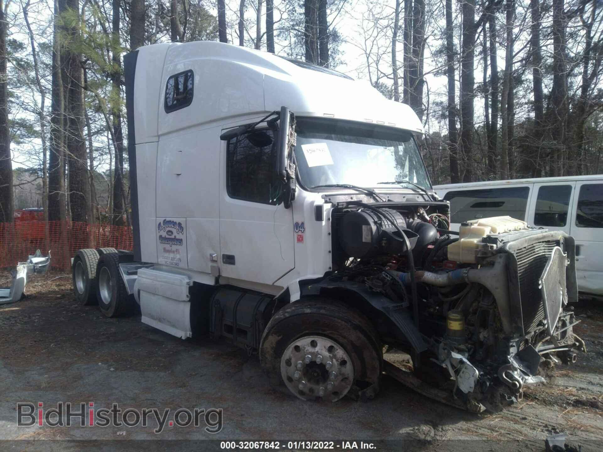 Фотография 4V4NC9TH8DN141415 - VOLVO VN 2013