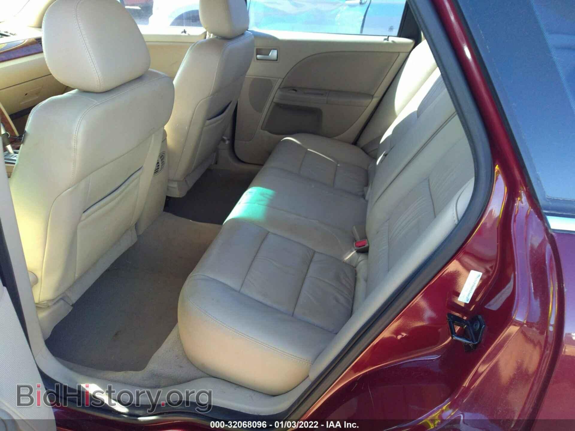 2007 FORD FIVE HUNDRED - VIN: 1FAHP25107G121193 - Фото 8