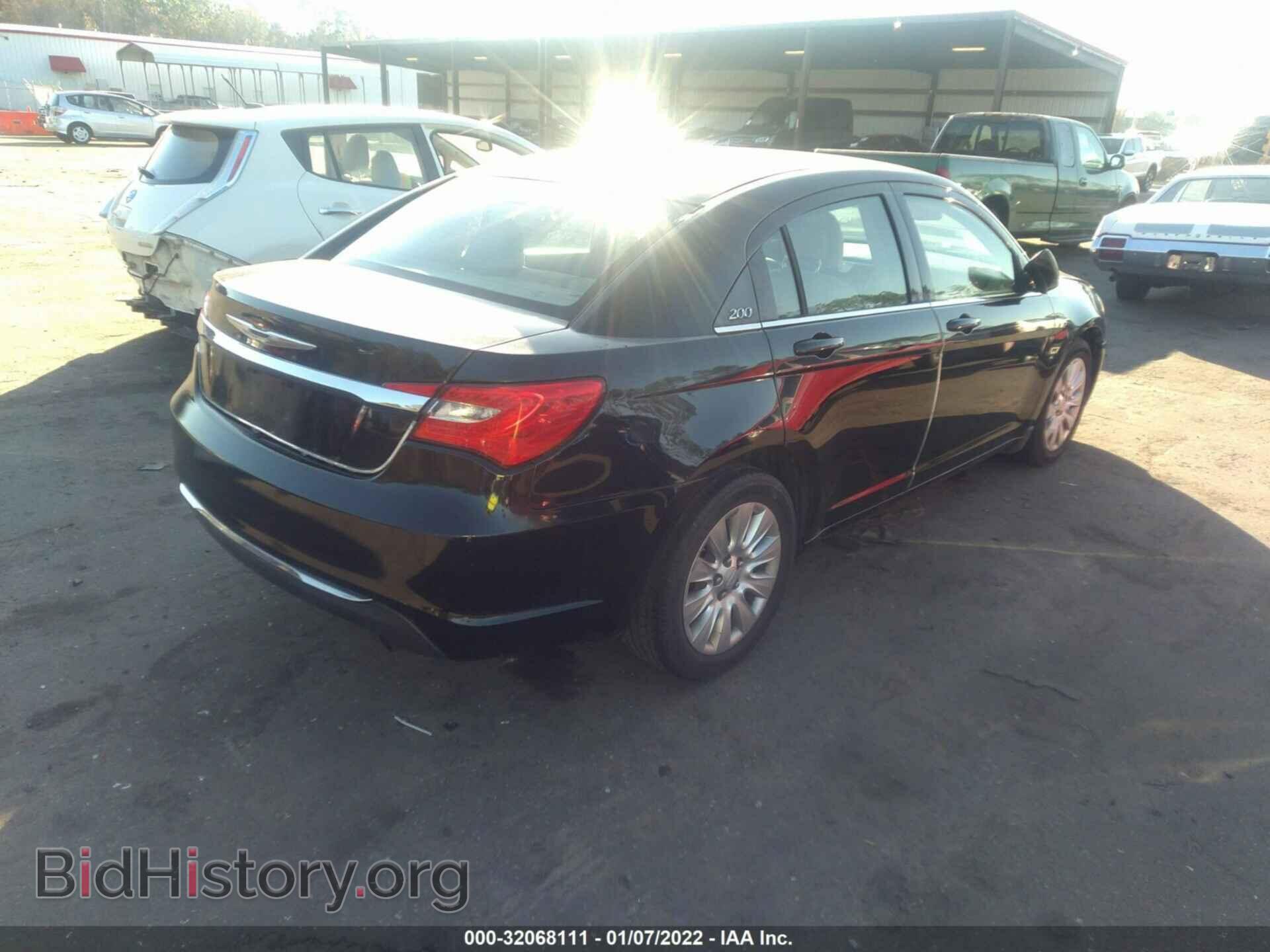 2013 CHRYSLER 200 - VIN: 1C3CCBAB3DN686130 - Фото 4