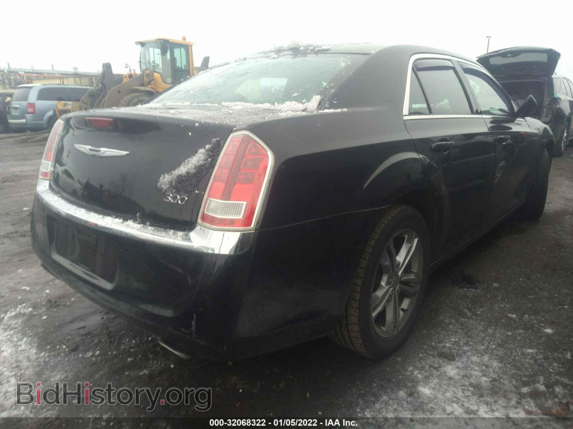 2014 CHRYSLER 300 - VIN: 2C3CCARG7EH232919 - Фото 4