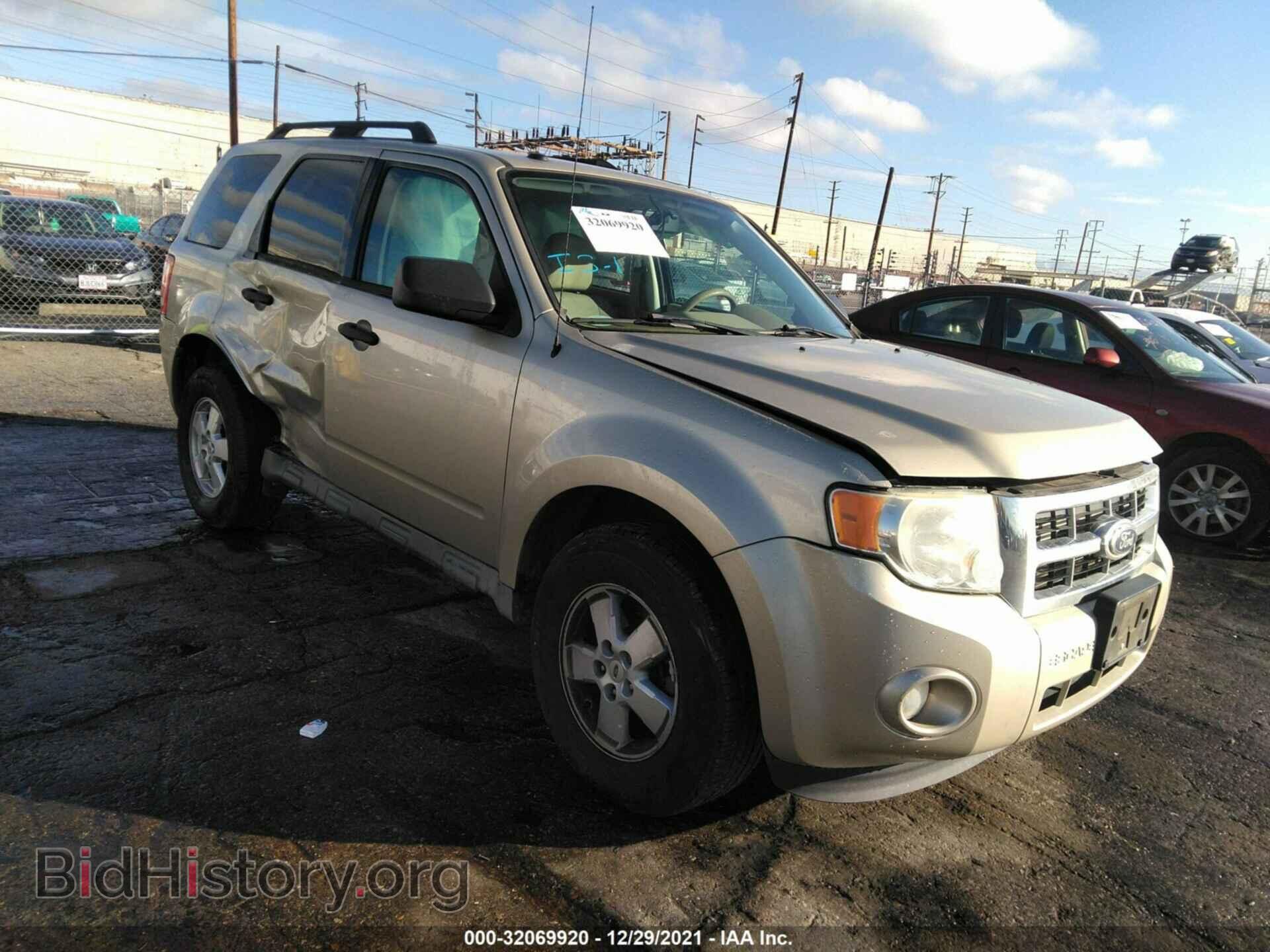 Photo 1FMCU0DG9AKC22045 - FORD ESCAPE 2010