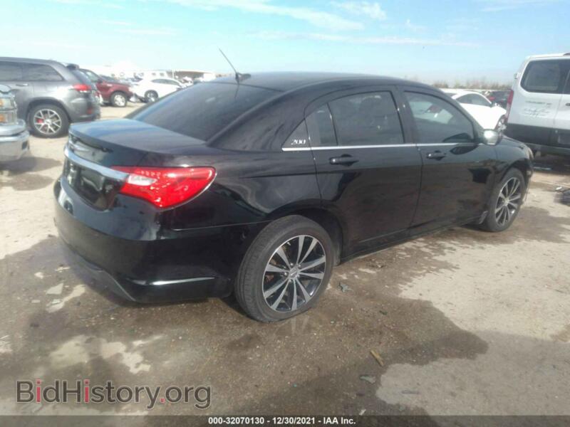 2013 Chrysler 200 (VIN 1C3CCBBBXDN679528) — фото 4 из 16