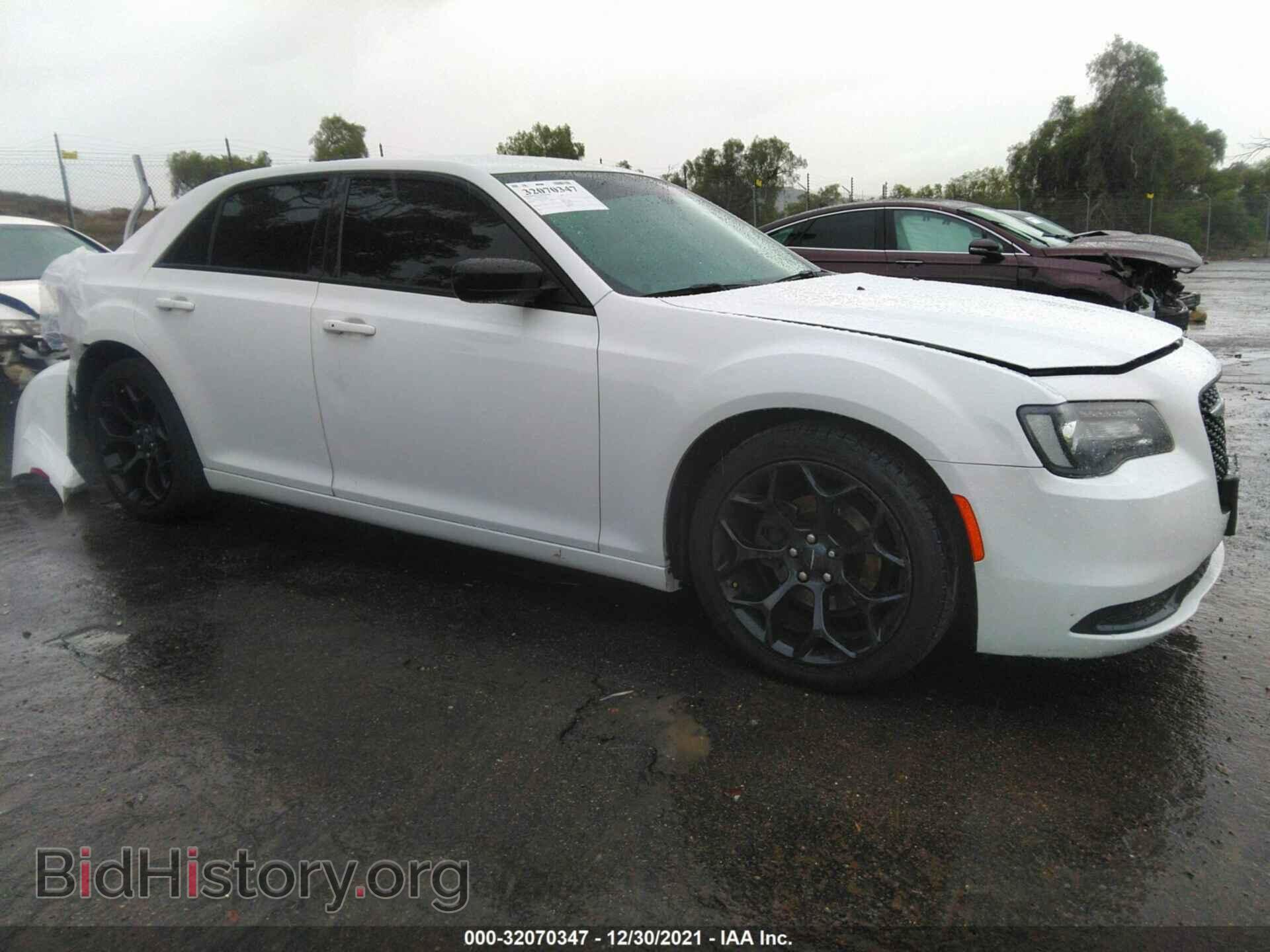 Фотография 2C3CCAAGXKH679221 - CHRYSLER 300 2019