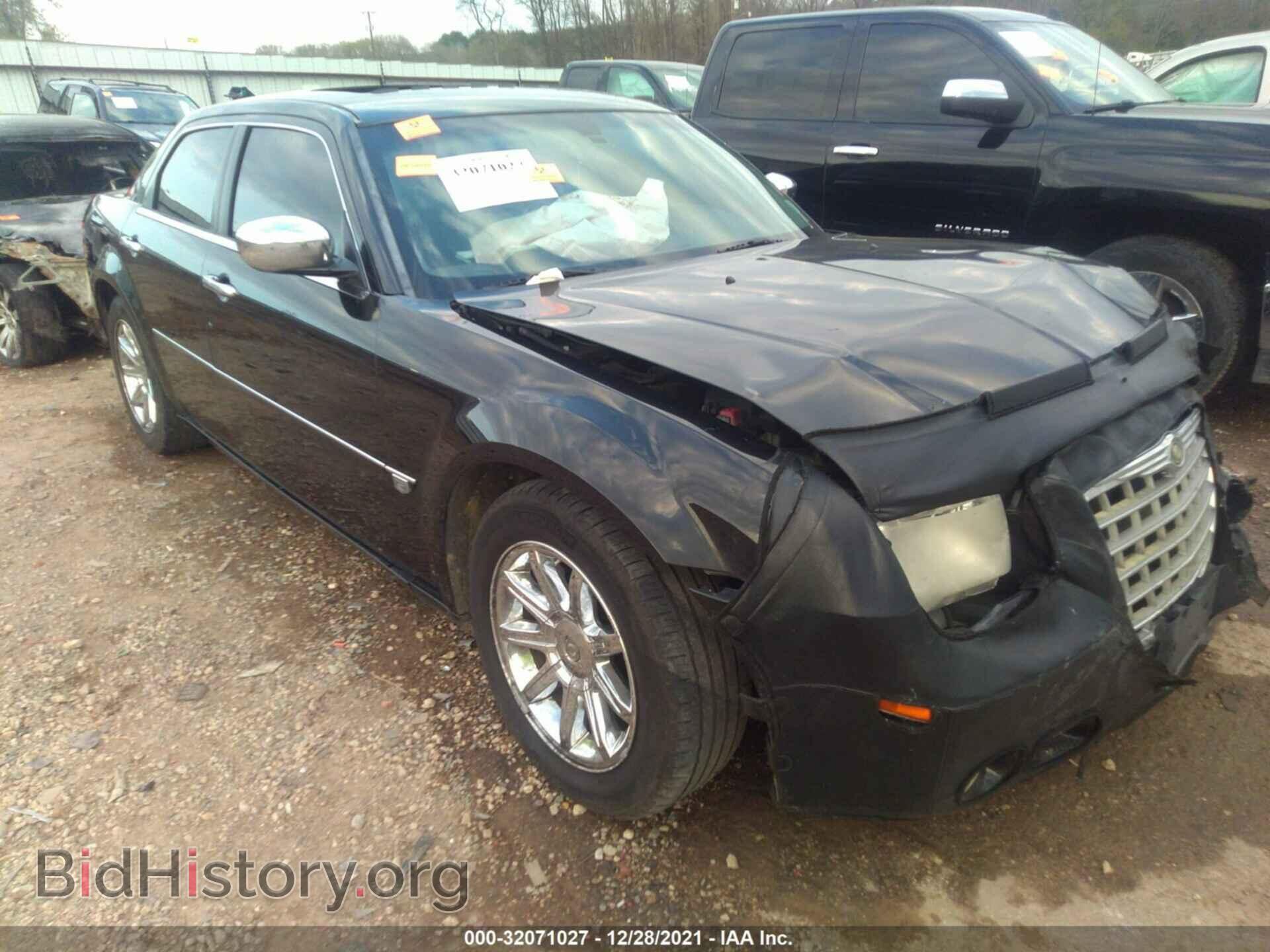 Фотография 2C3KA63H06H408680 - CHRYSLER 300 2006