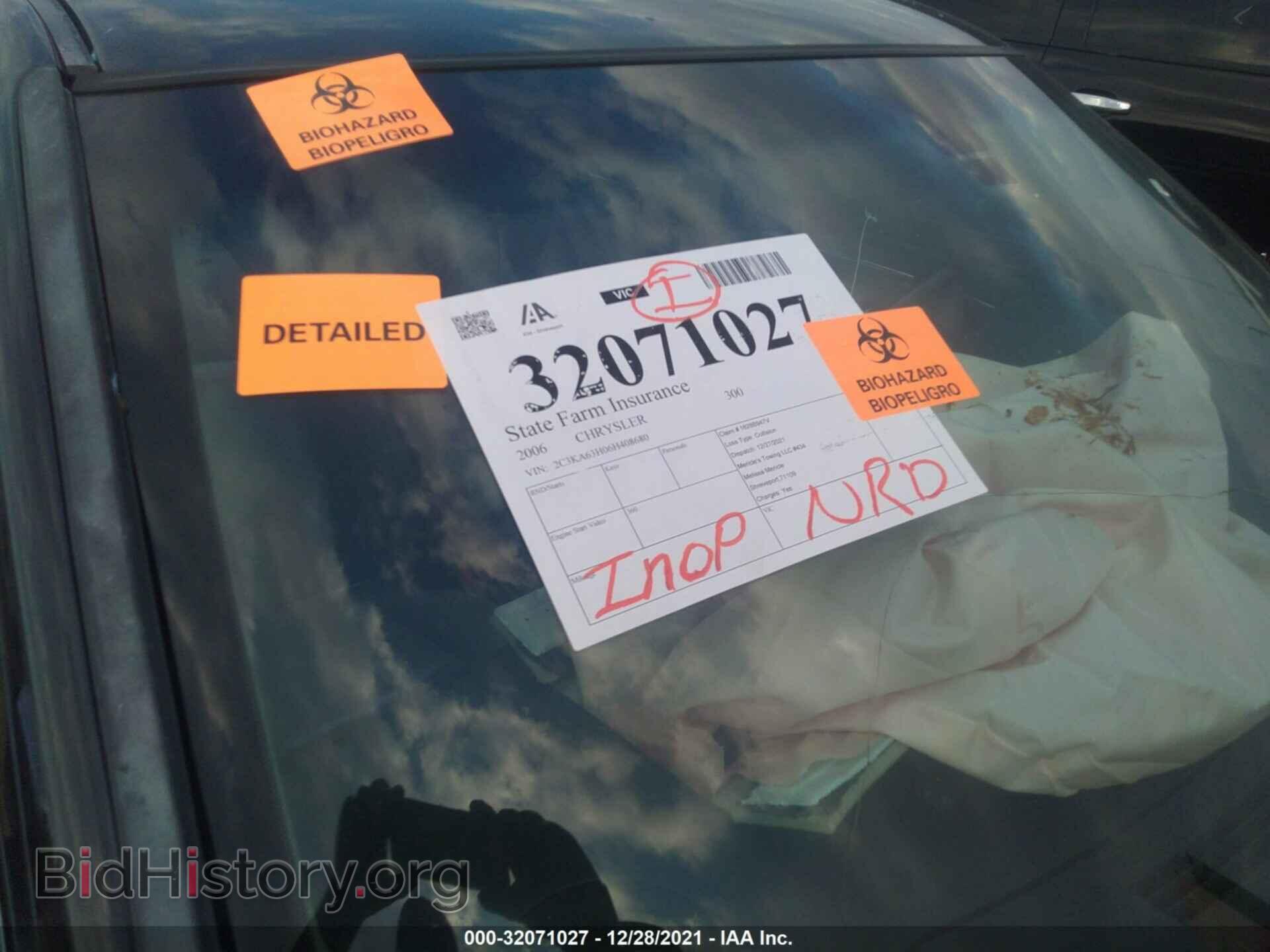 2006 CHRYSLER 300 - VIN: 2C3KA63H06H408680 - Фото 11